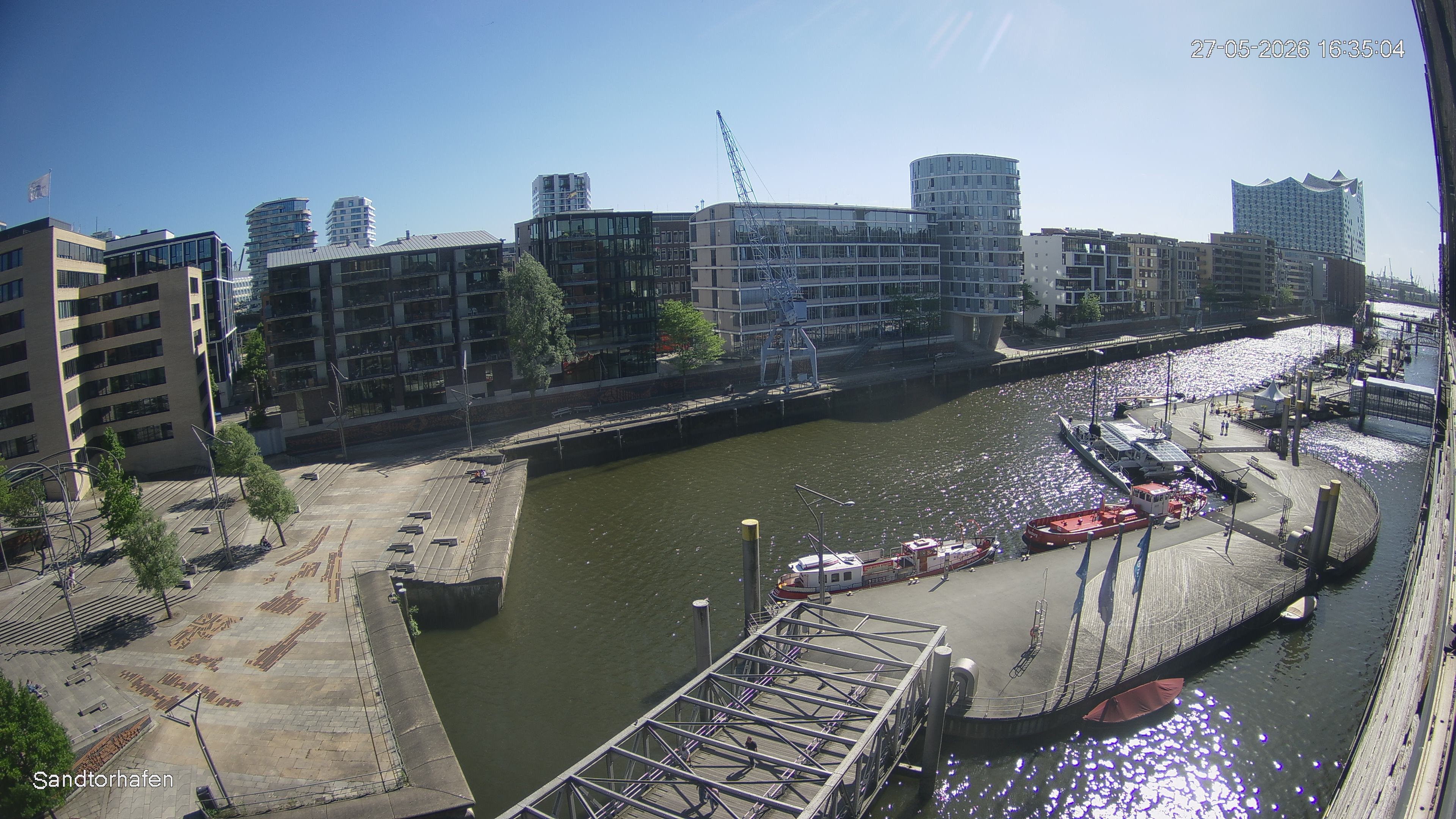 Archived image Webcam Harbour Hall Hamburg