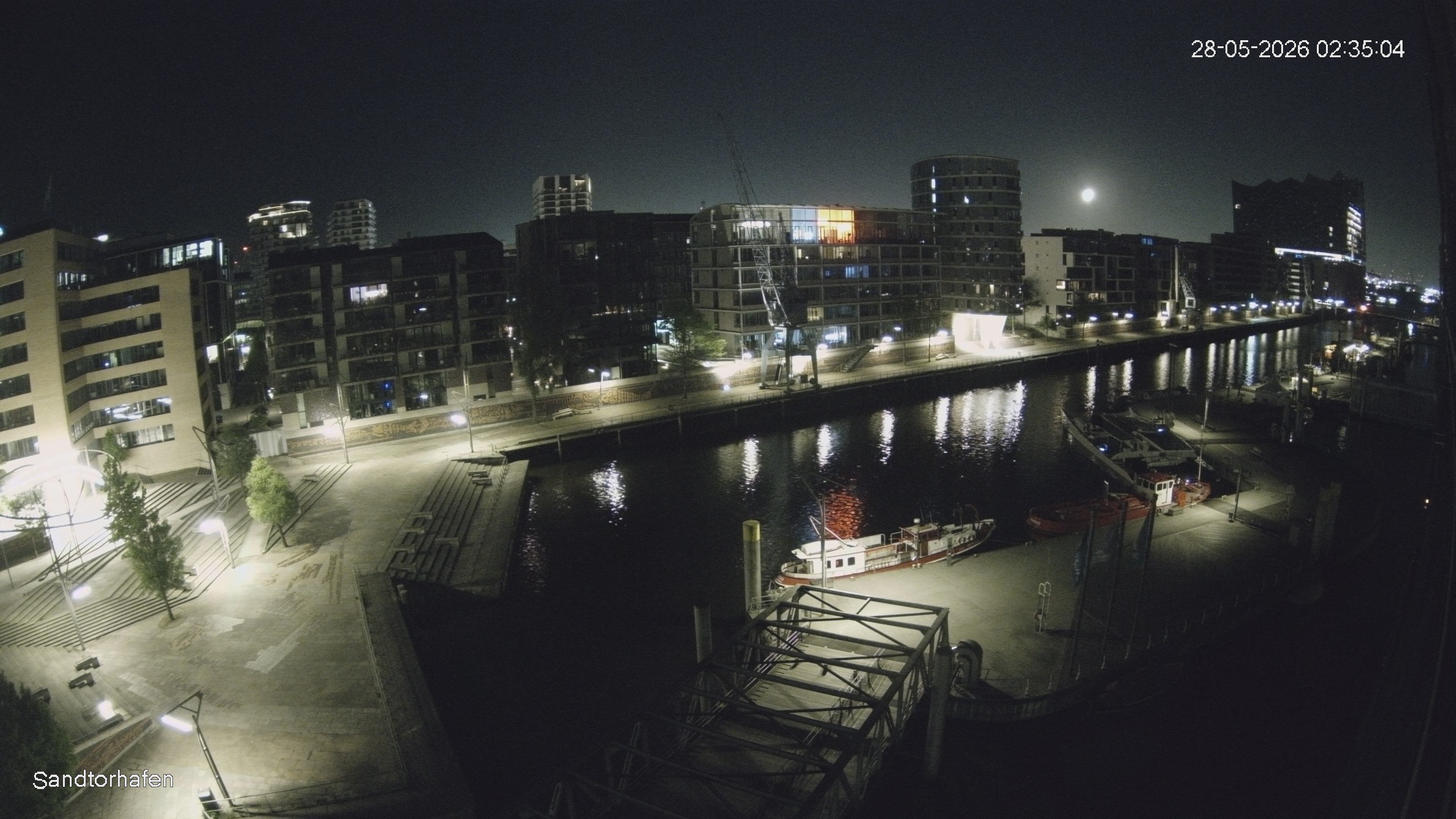 Archived image Webcam Harbour Hall Hamburg