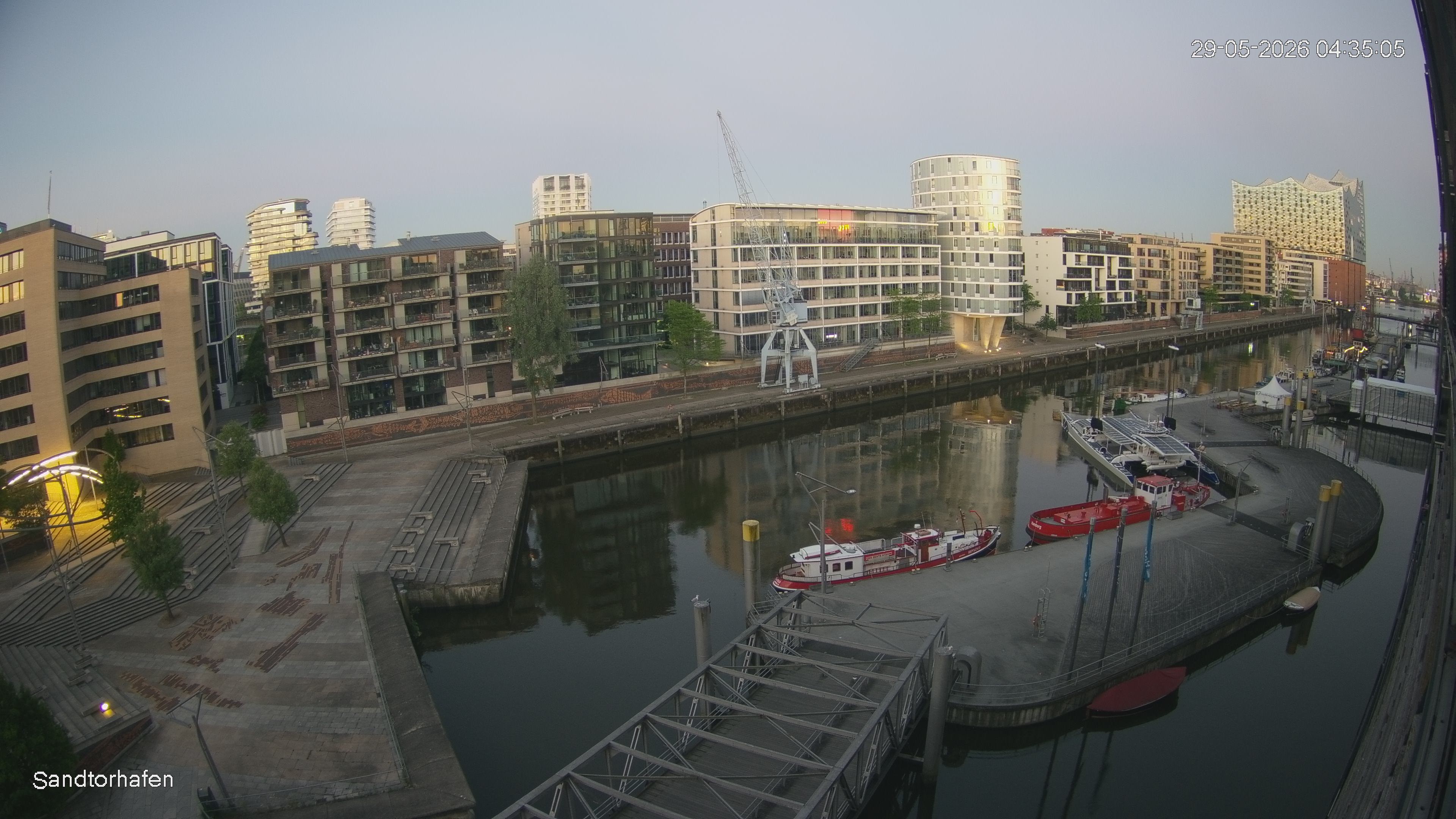 Archiv Foto Webcam Hamburg: HafenCity und Elbphilharmonie