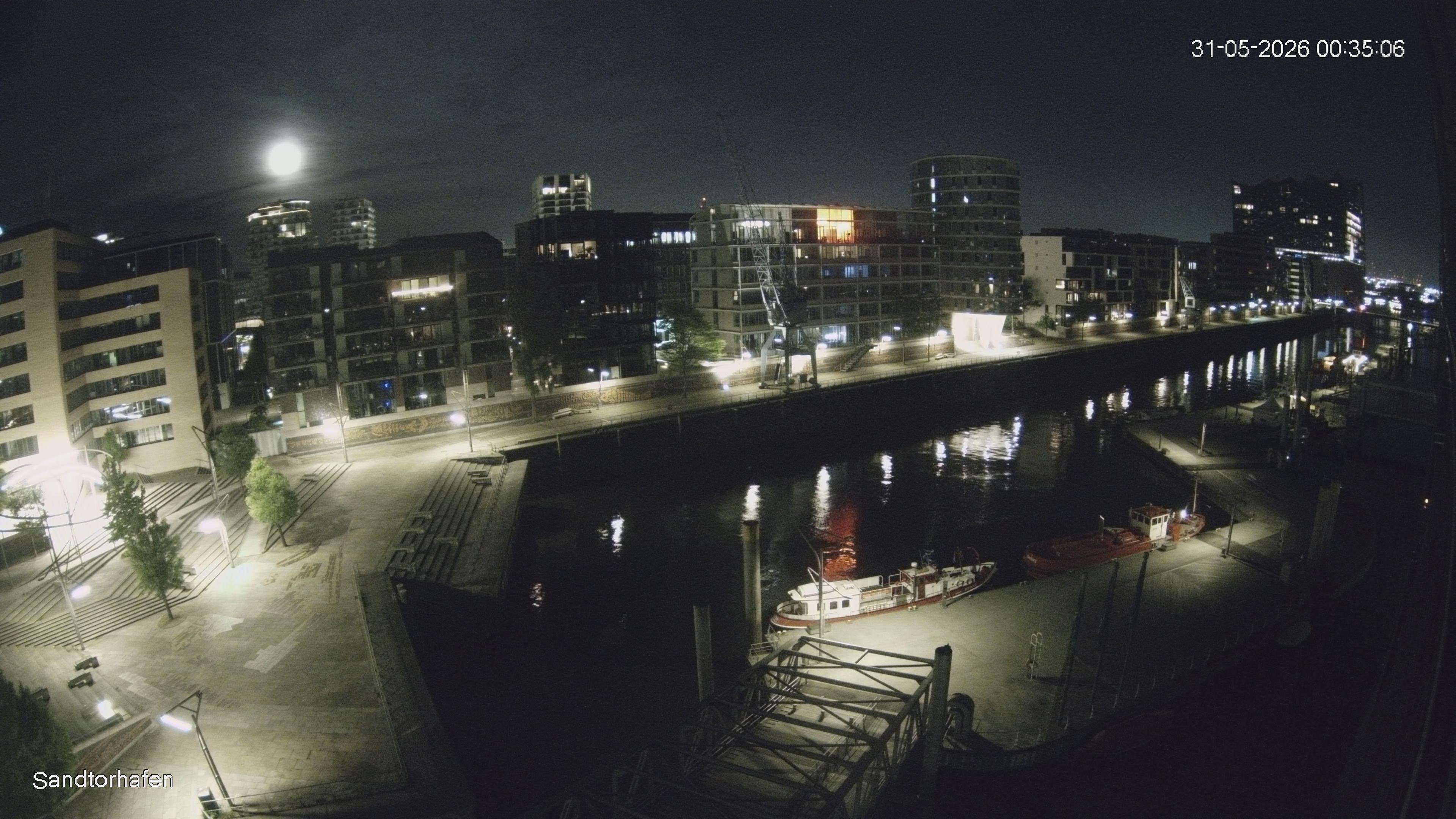 Archiv Foto Webcam Hamburg: HafenCity und Elbphilharmonie