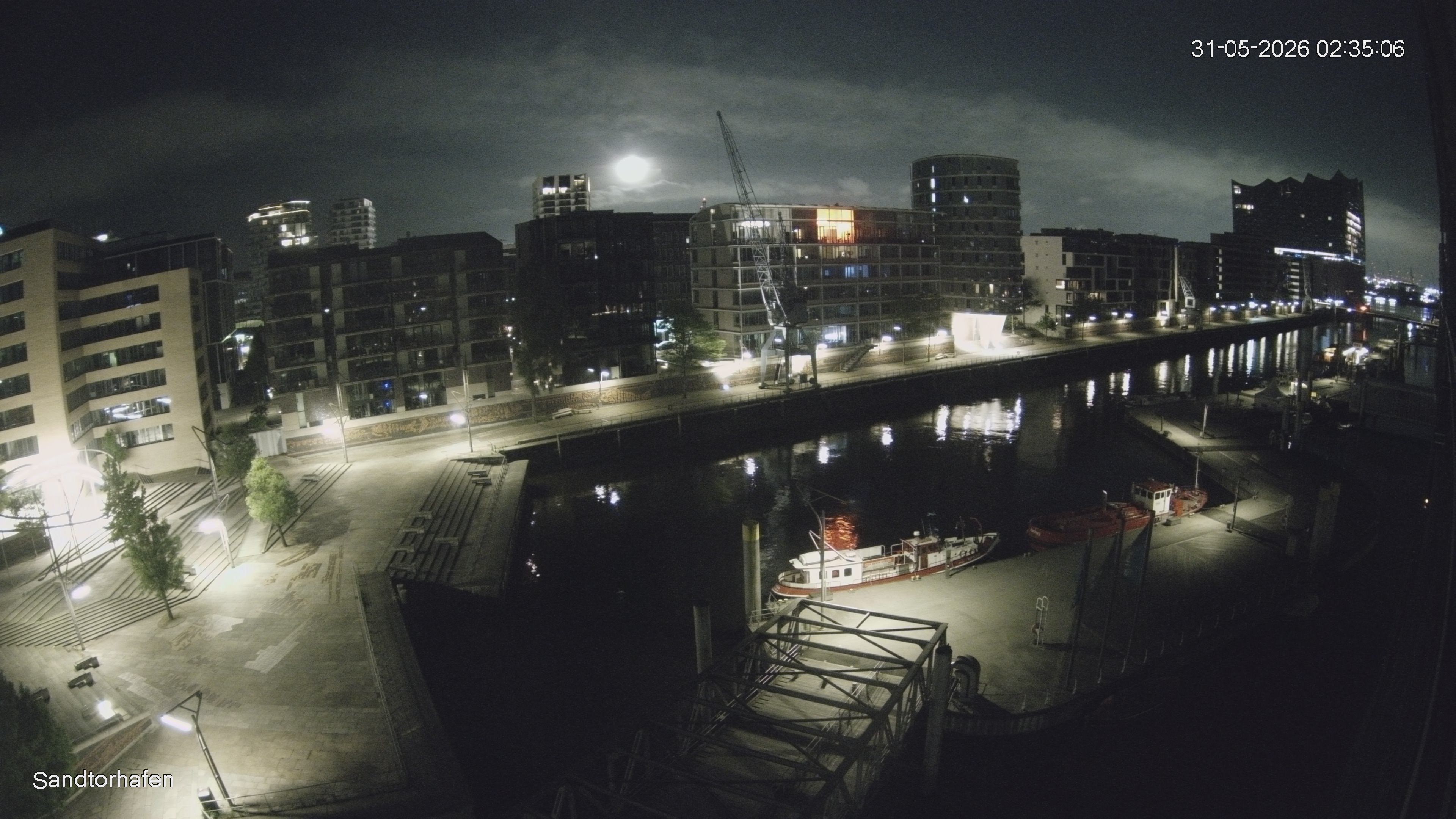 Archived image Webcam Harbour Hall Hamburg