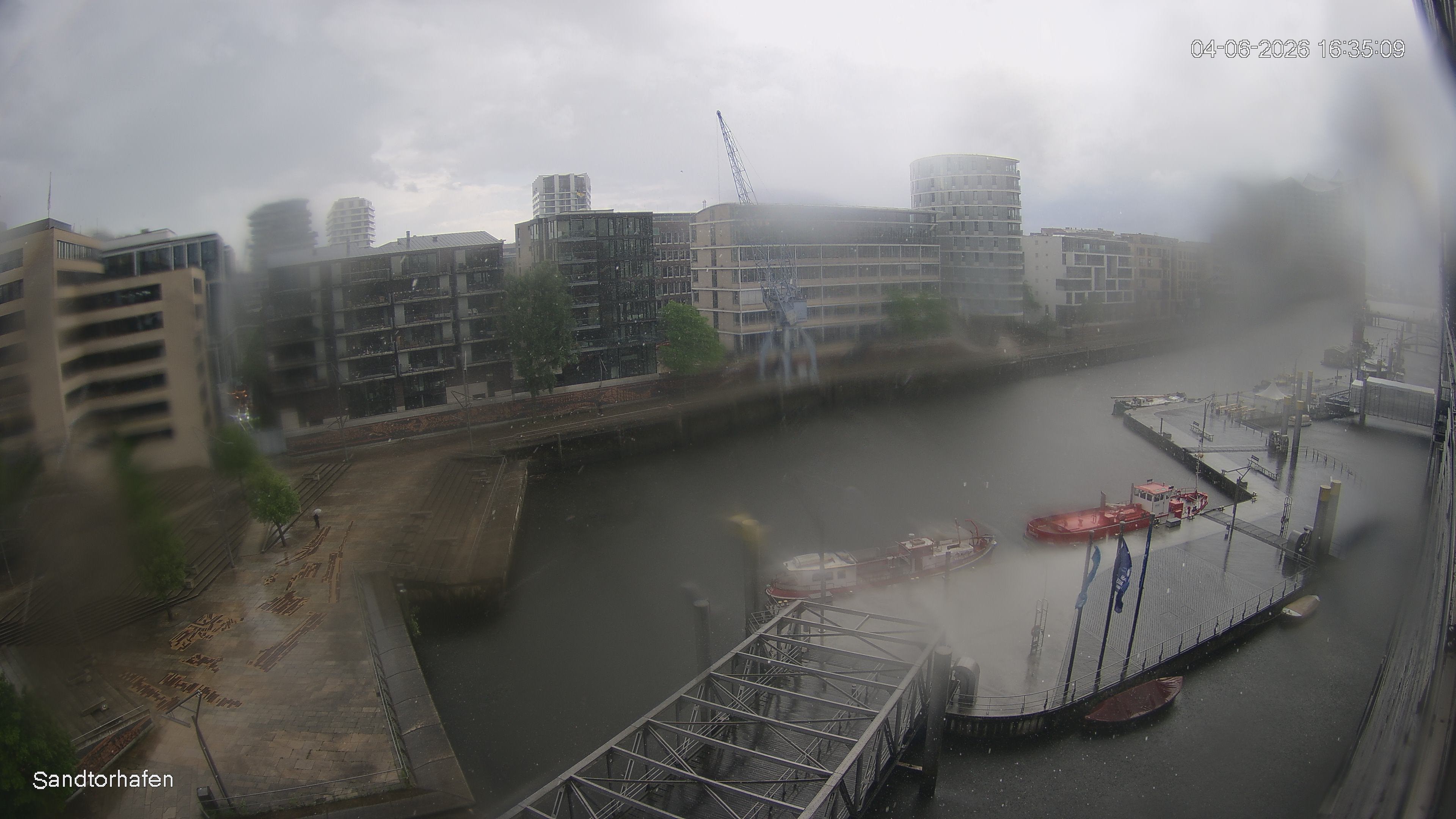 Archiv Foto Webcam Hamburg: HafenCity und Elbphilharmonie