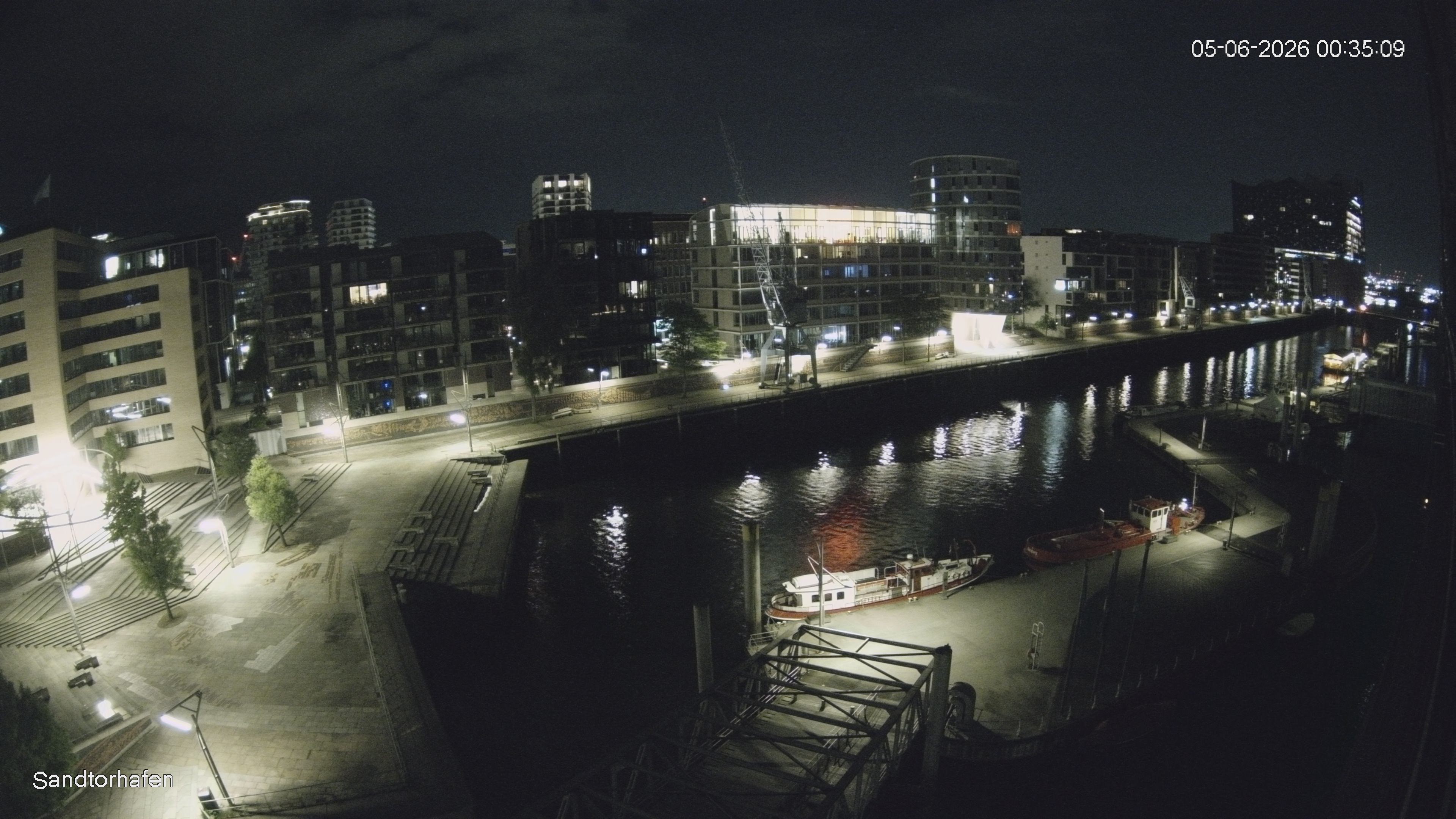 Archiv Foto Webcam Hamburg: HafenCity und Elbphilharmonie