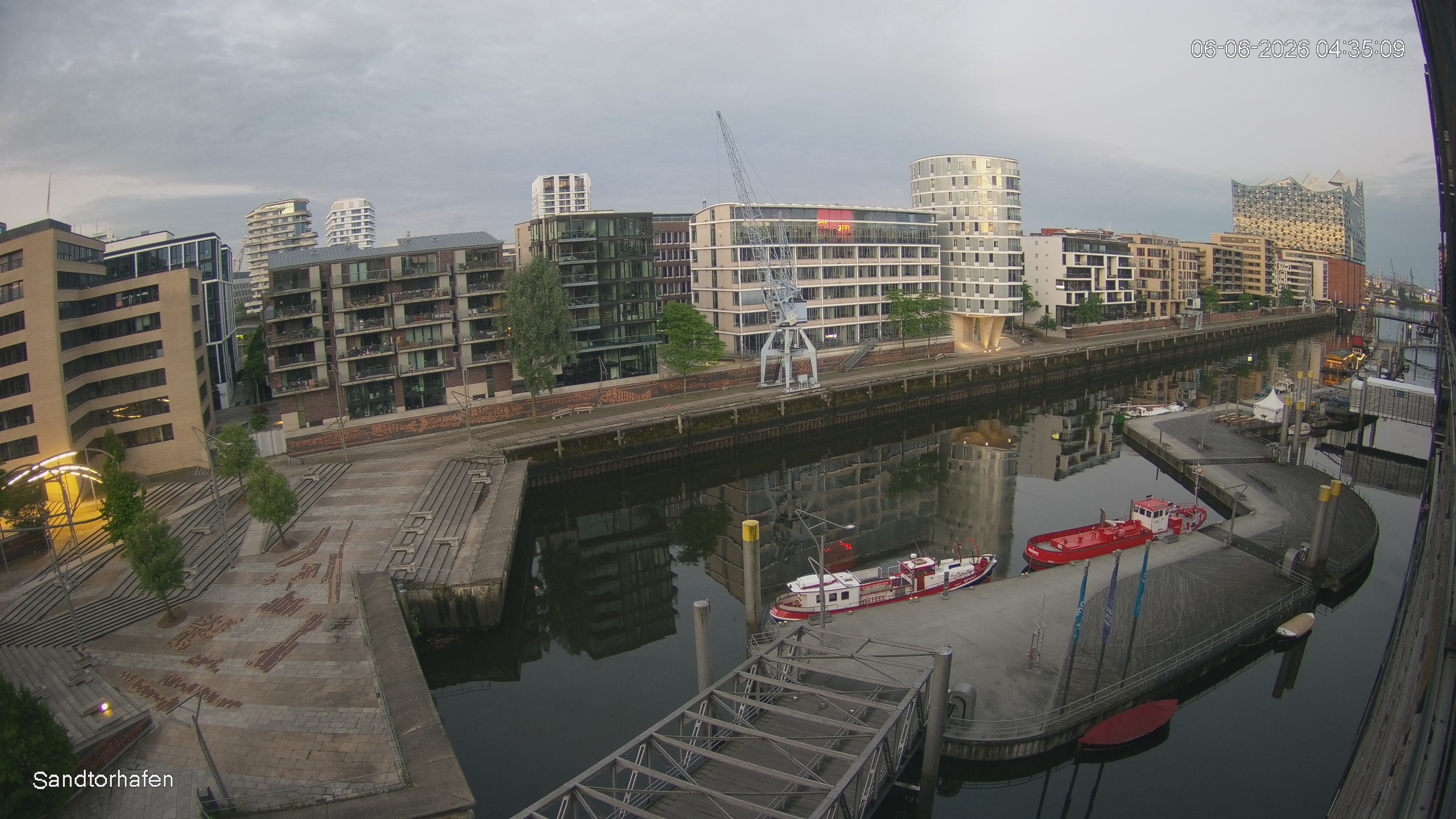 Archiv Foto Webcam Hamburg: HafenCity und Elbphilharmonie