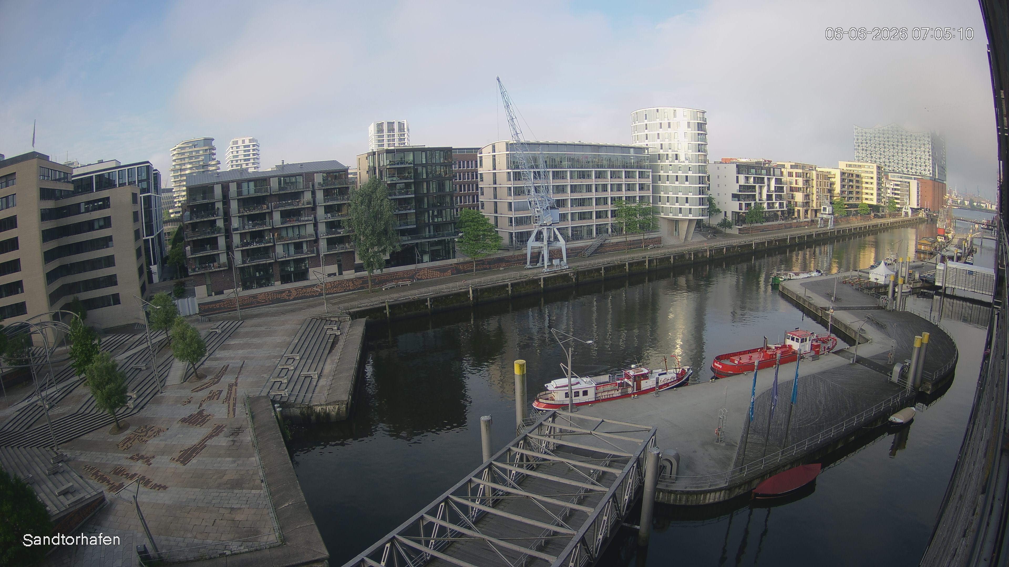 Archiv Foto Webcam Hamburg: HafenCity und Elbphilharmonie