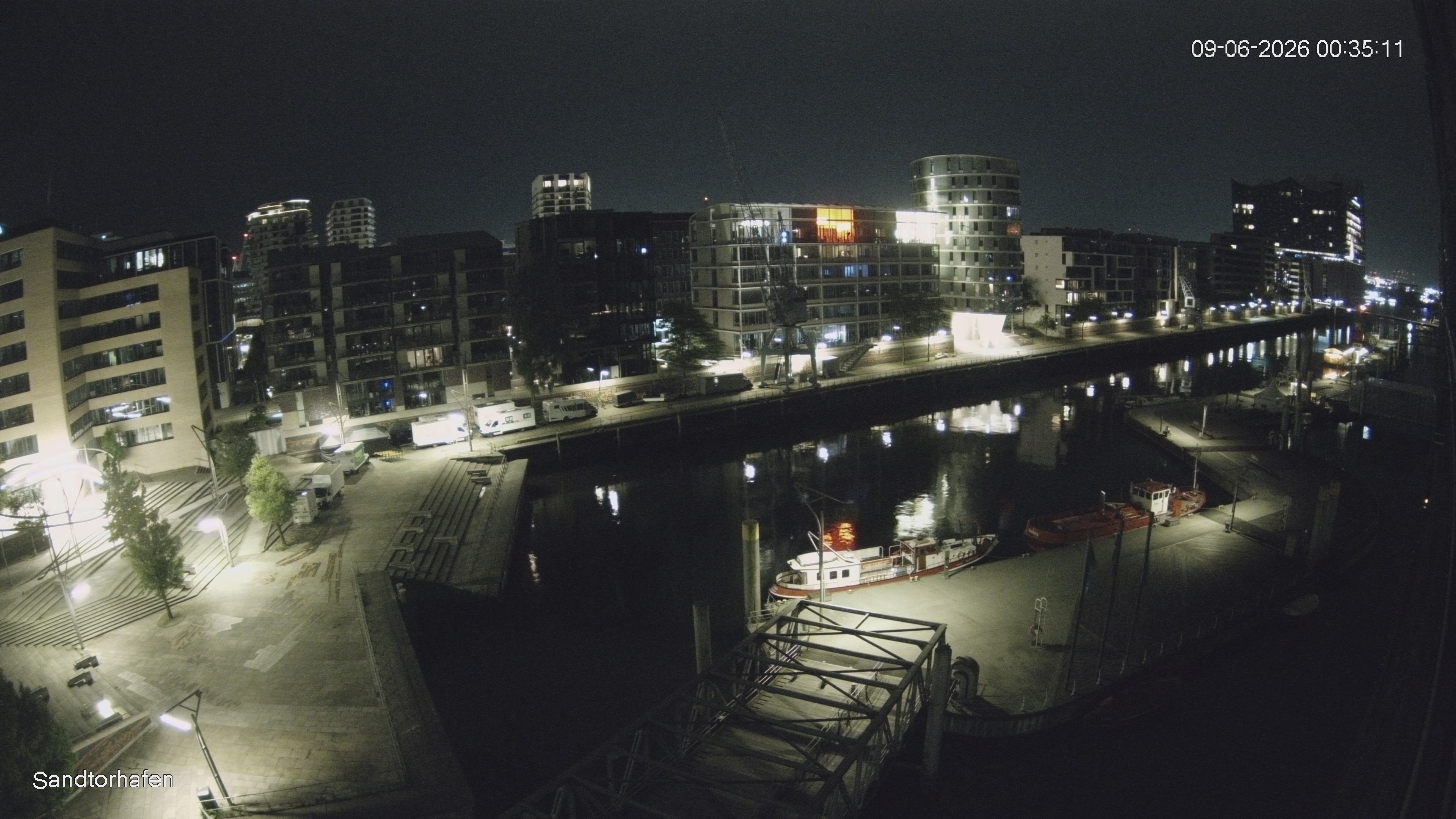 Archiv Foto Webcam Hamburg: HafenCity und Elbphilharmonie
