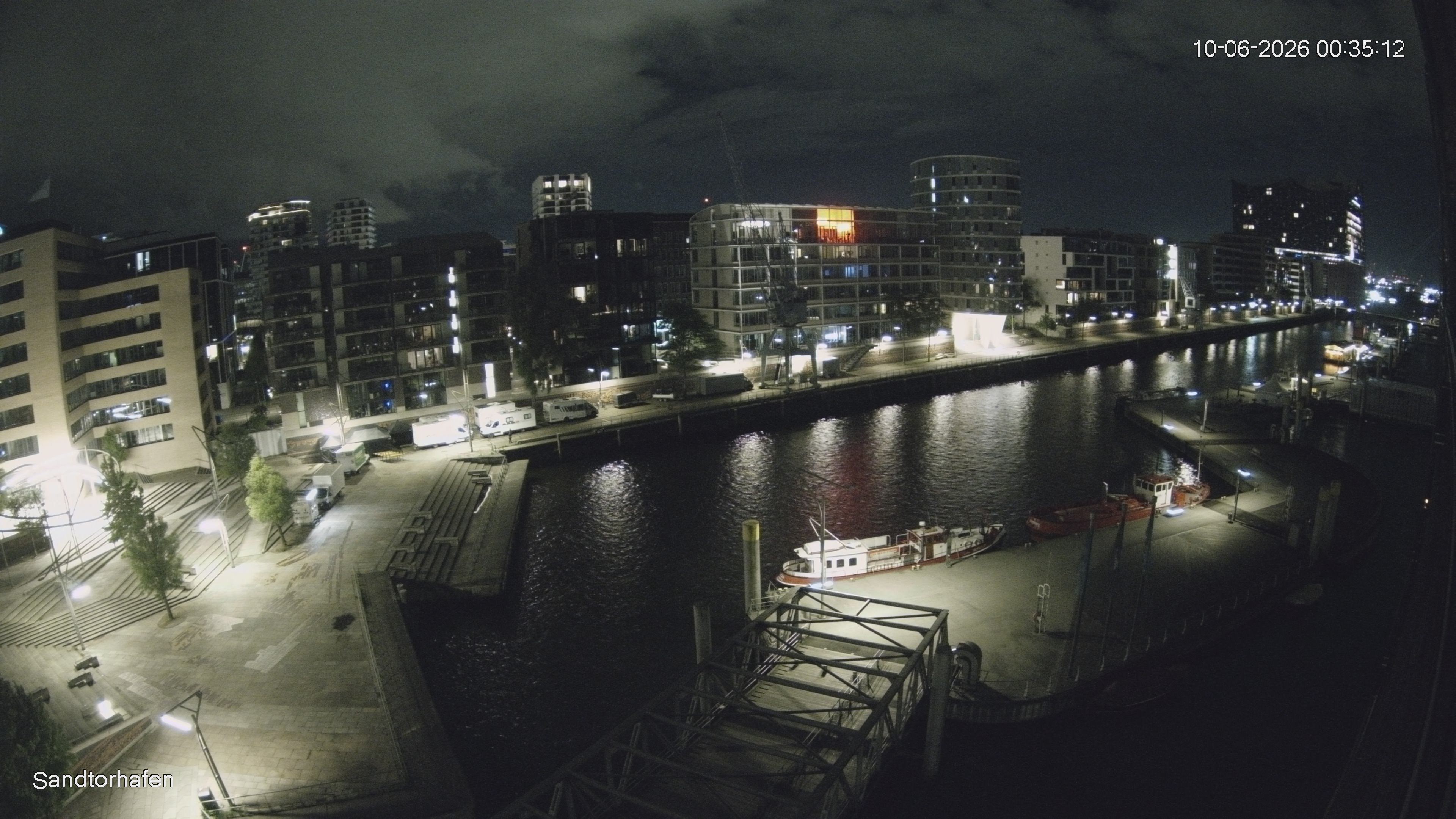 Archiv Foto Webcam Hamburg: HafenCity und Elbphilharmonie