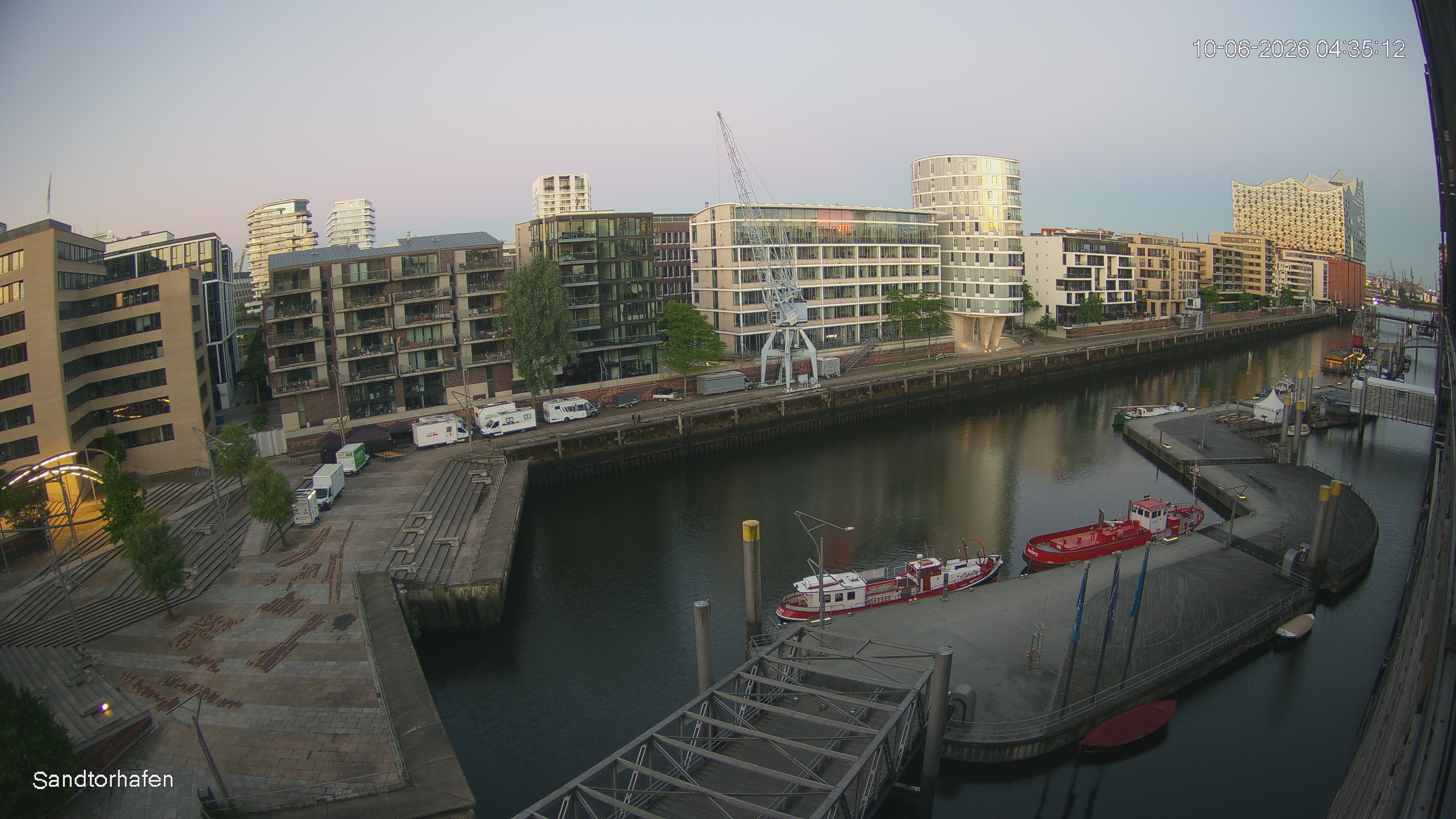 Archiv Foto Webcam Hamburg: HafenCity und Elbphilharmonie