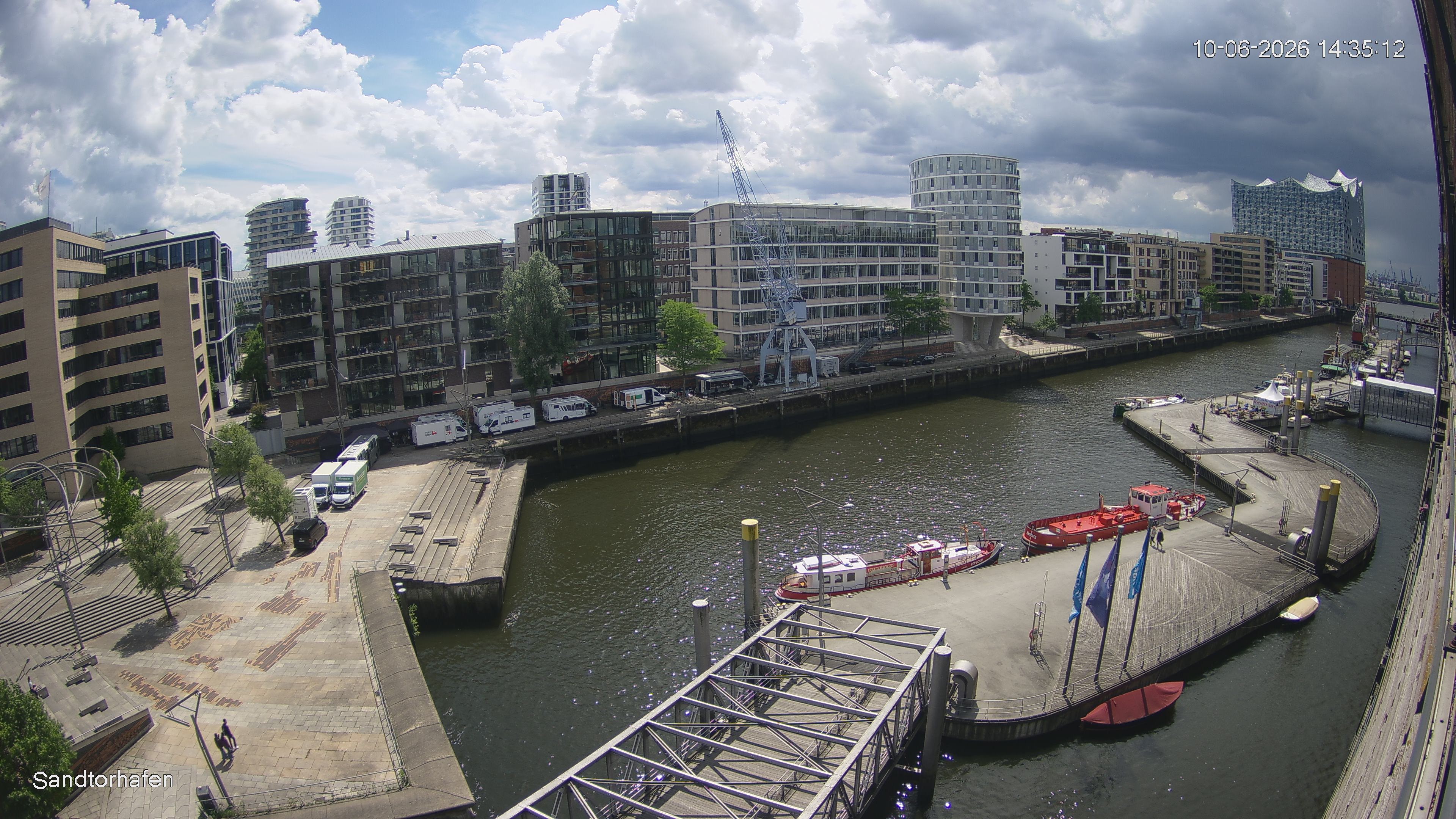 Archiv Foto Webcam Hamburg: HafenCity und Elbphilharmonie