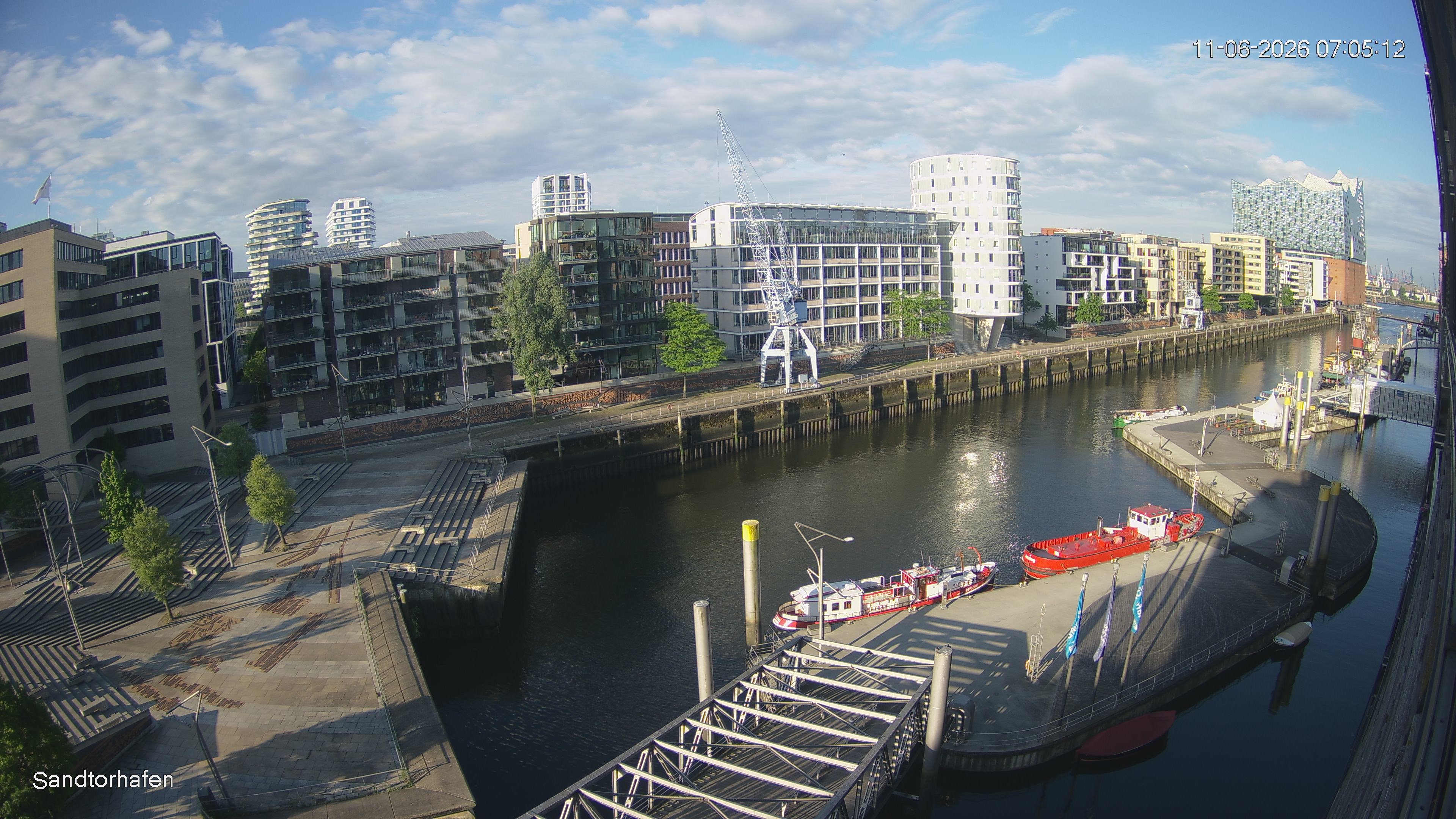 Archiv Foto Webcam Hamburg: HafenCity und Elbphilharmonie