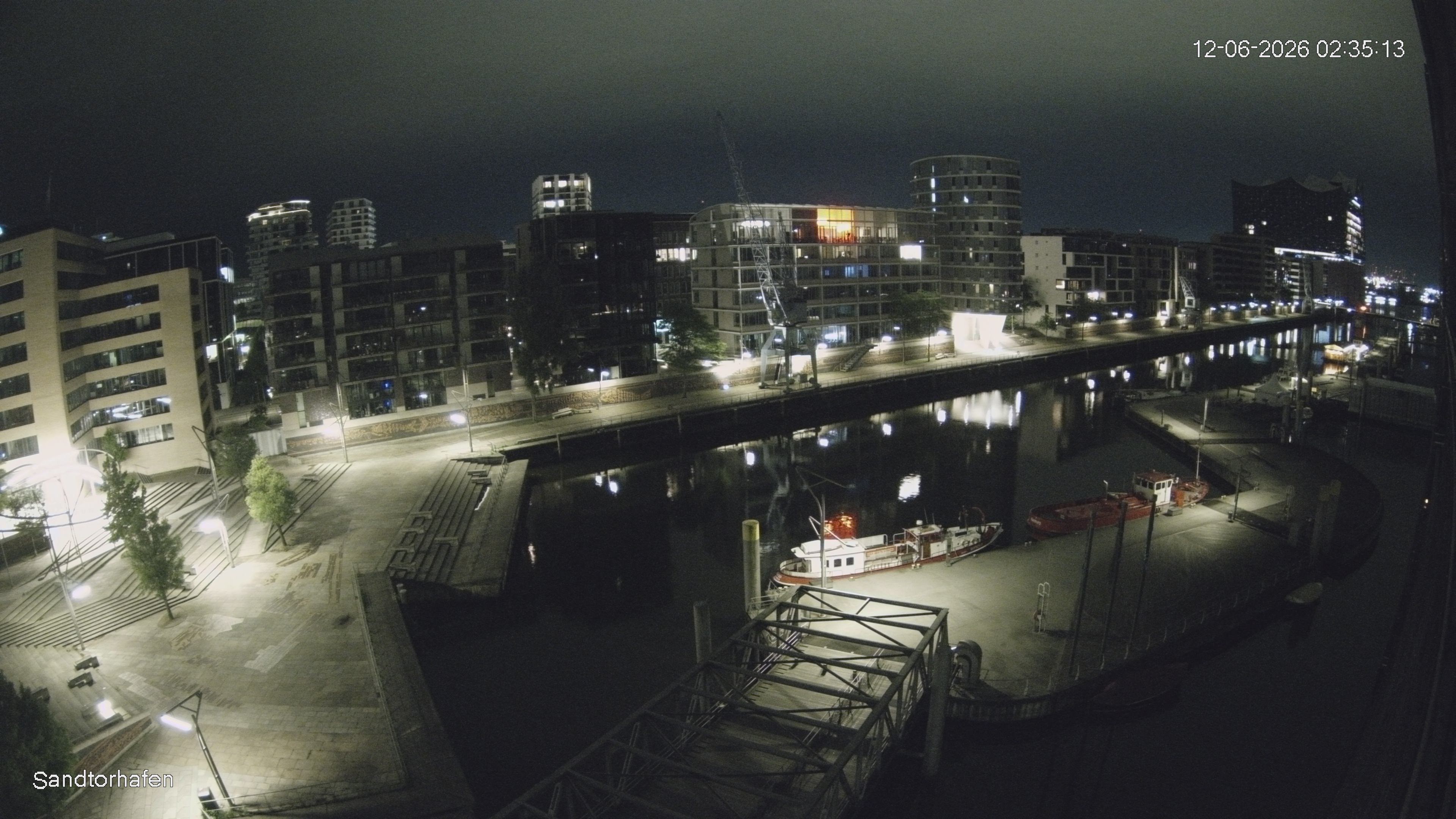 Archiv Foto Webcam Hamburg: HafenCity und Elbphilharmonie