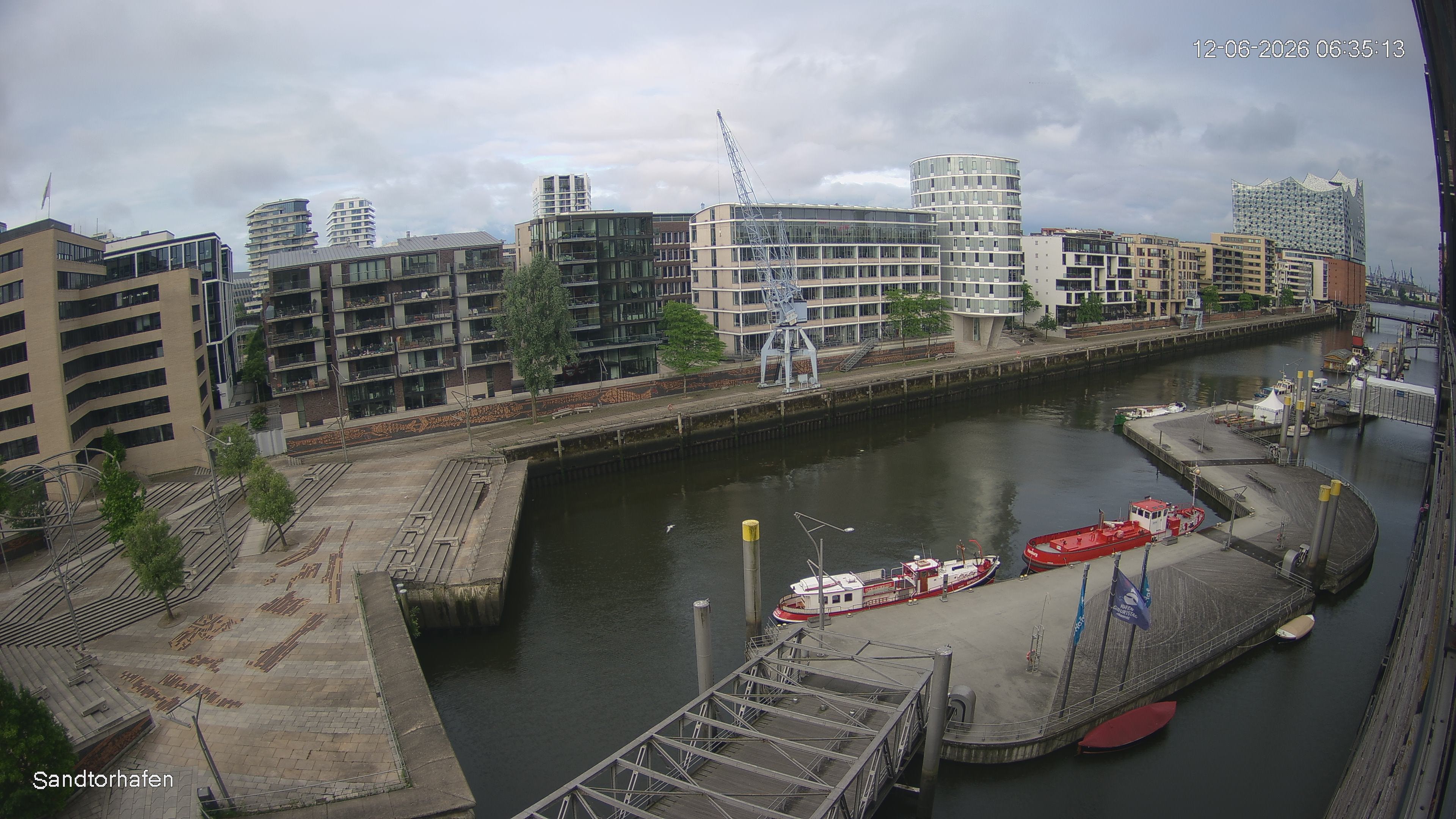 Archiv Foto Webcam Hamburg: HafenCity und Elbphilharmonie