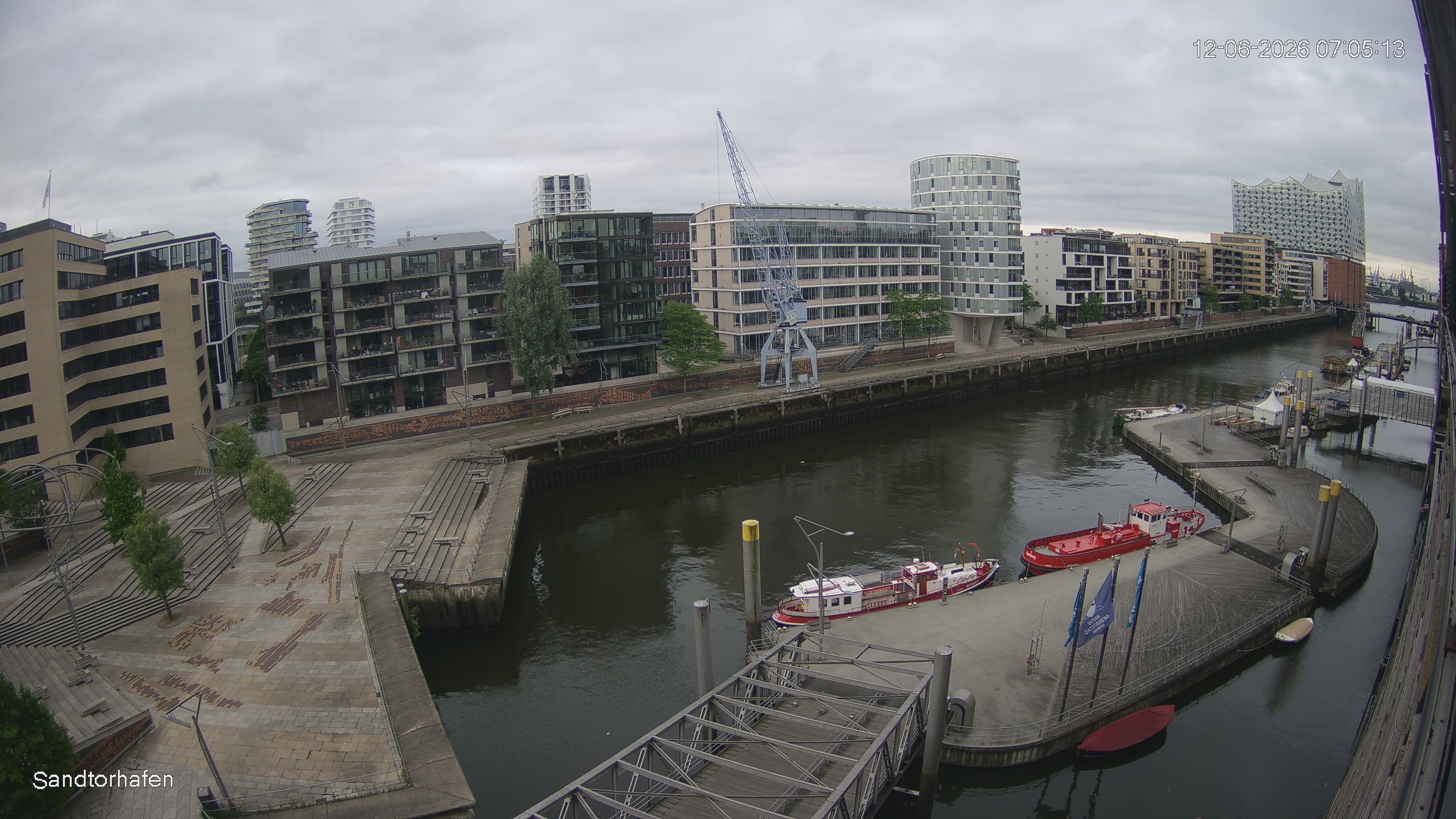 Archiv Foto Webcam Hamburg: HafenCity und Elbphilharmonie
