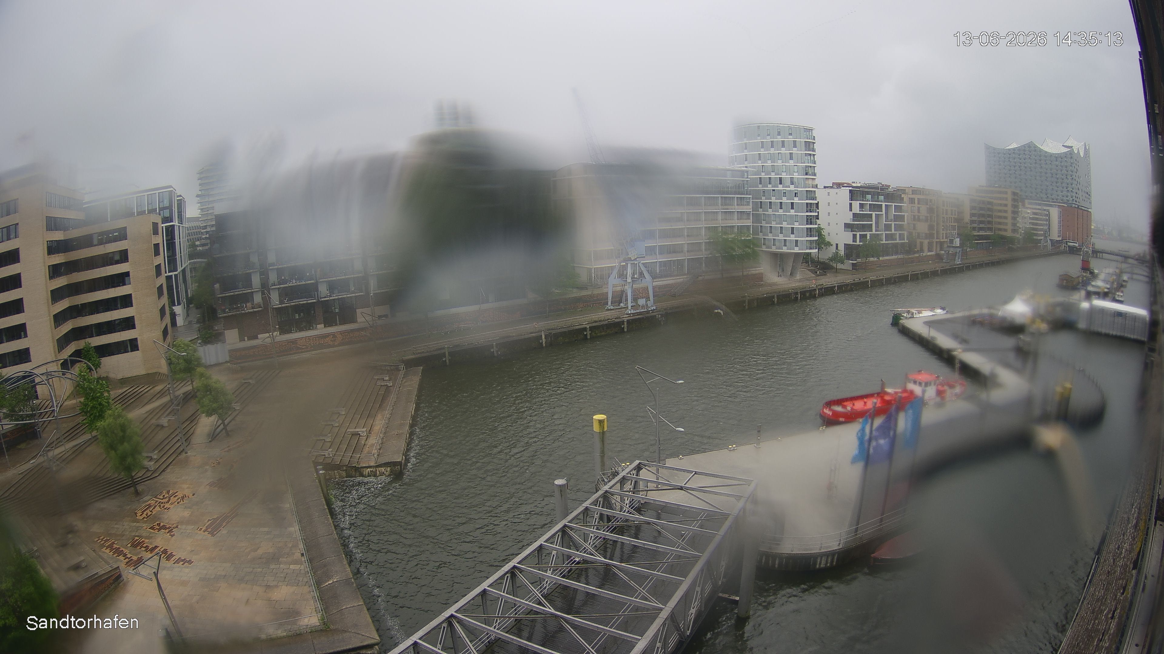 Archived image Webcam Harbour Hall Hamburg