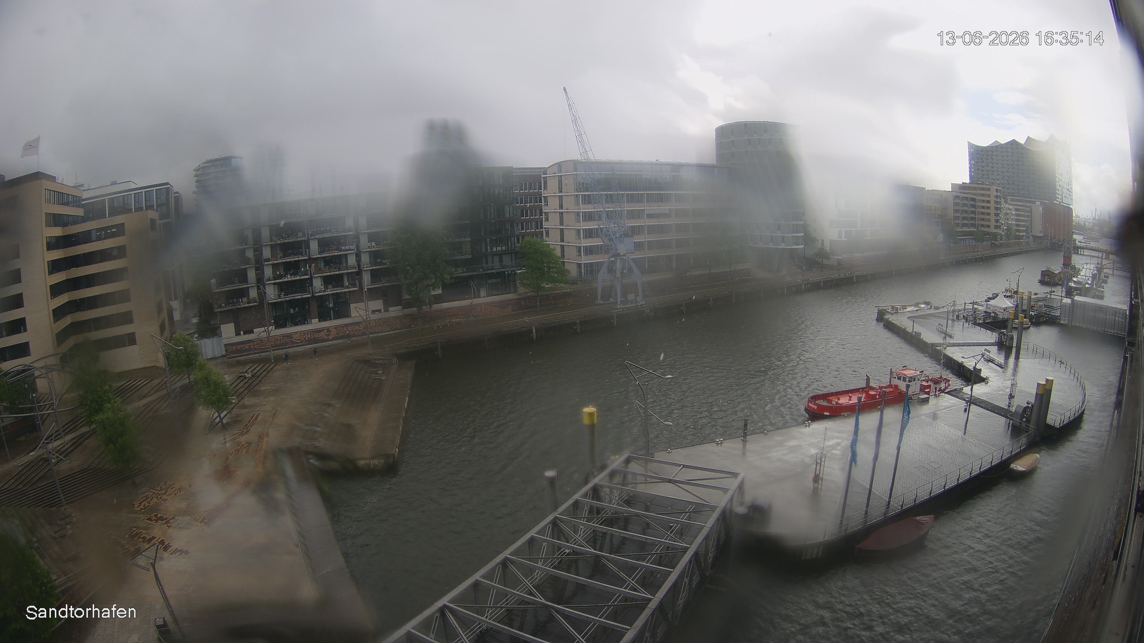 Archived image Webcam Harbour Hall Hamburg