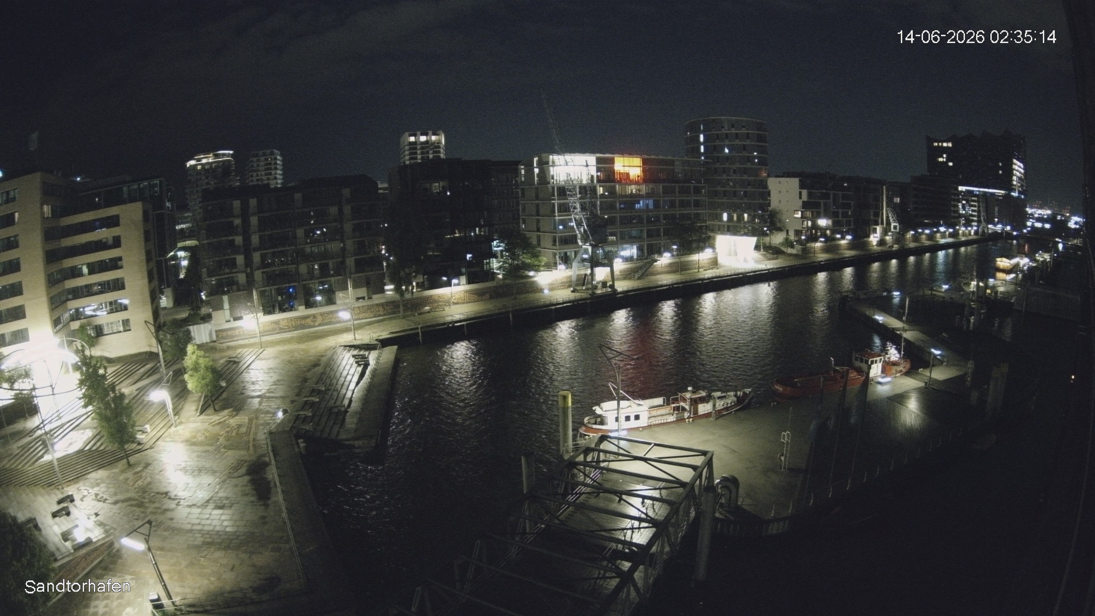 Archiv Foto Webcam Hamburg: HafenCity und Elbphilharmonie