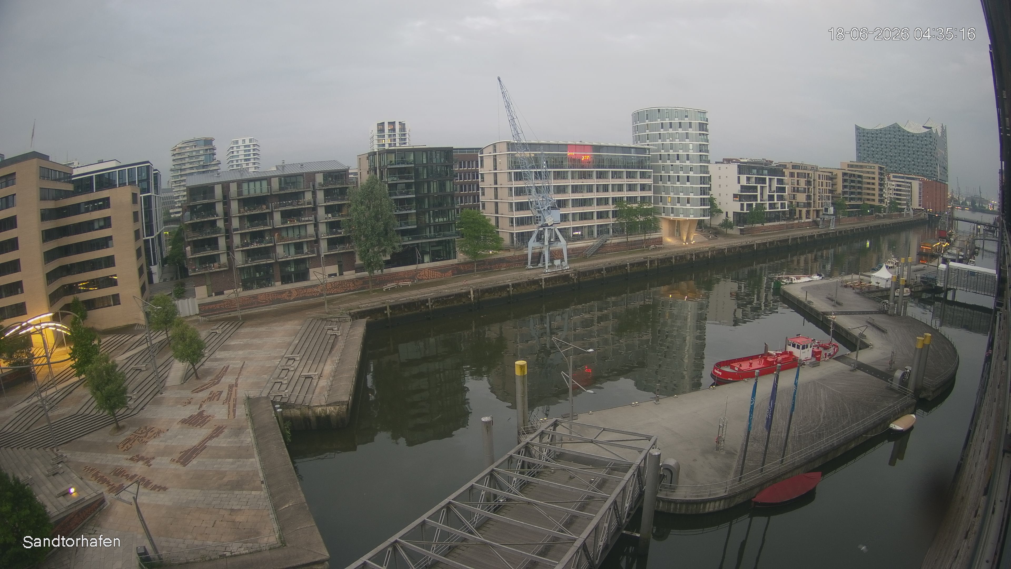 Archived image Webcam Harbour Hall Hamburg