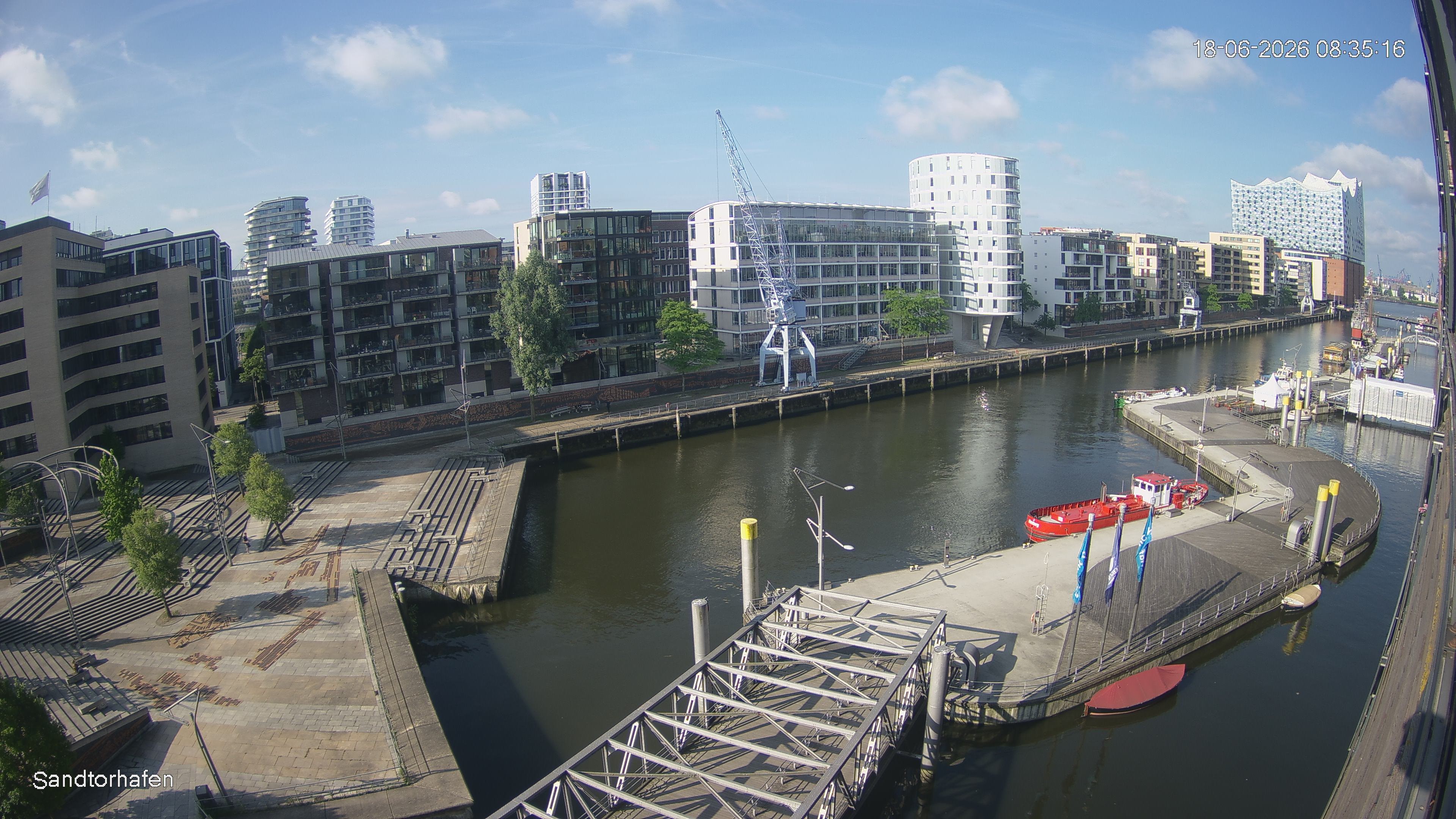 Archived image Webcam Harbour Hall Hamburg
