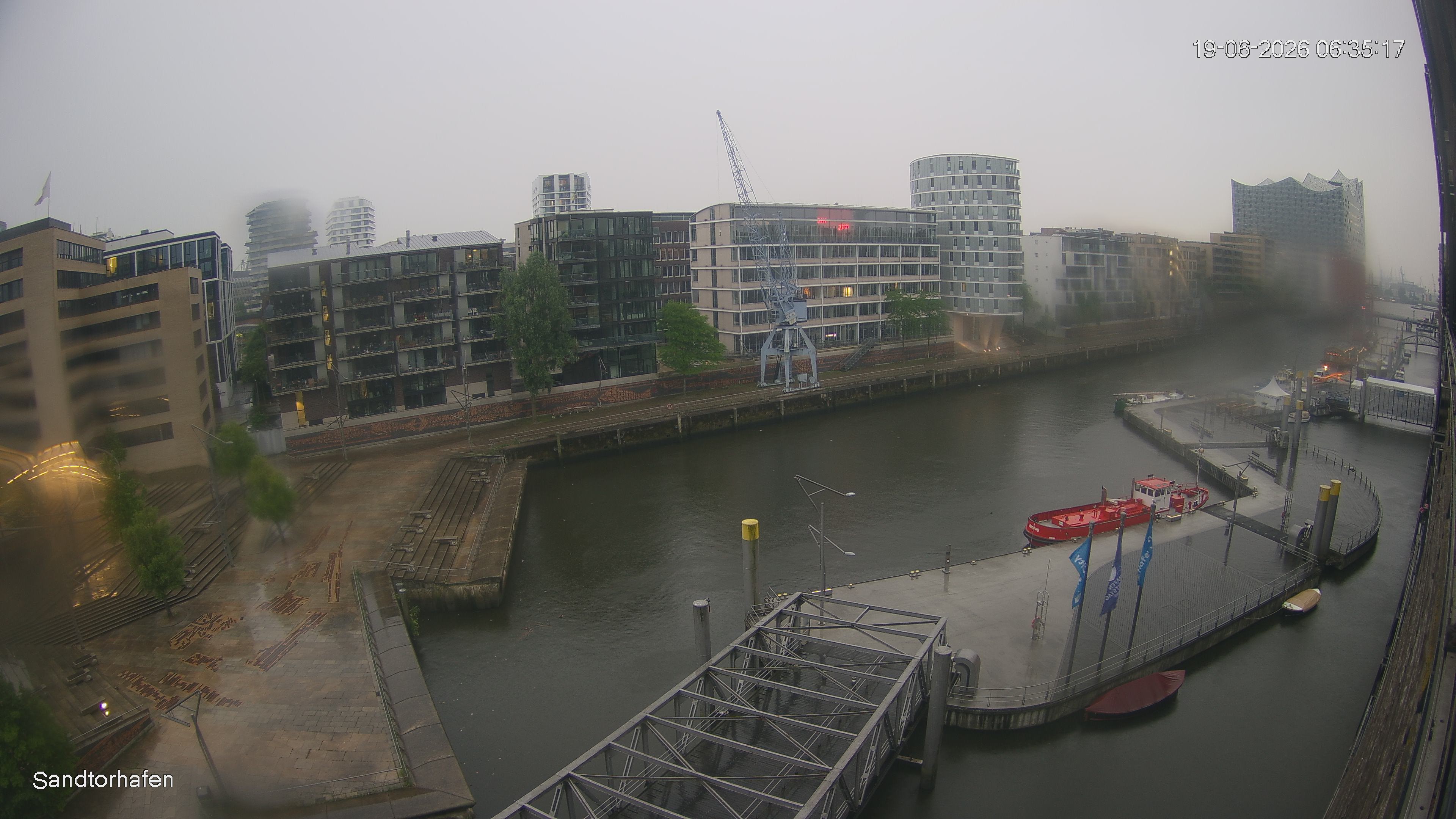 Archiv Foto Webcam Hamburg: HafenCity und Elbphilharmonie