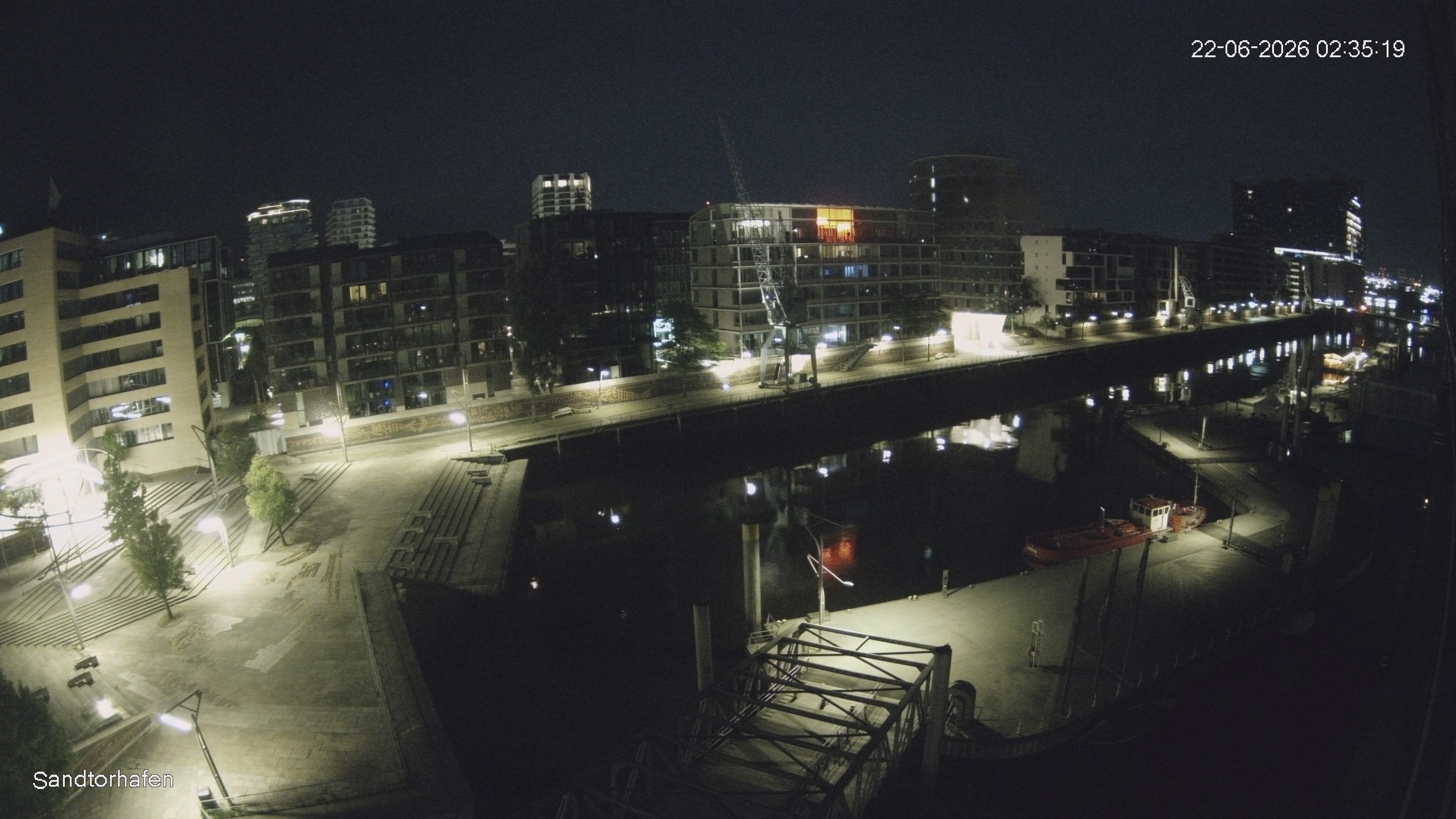 Archiv Foto Webcam Hamburg: HafenCity und Elbphilharmonie