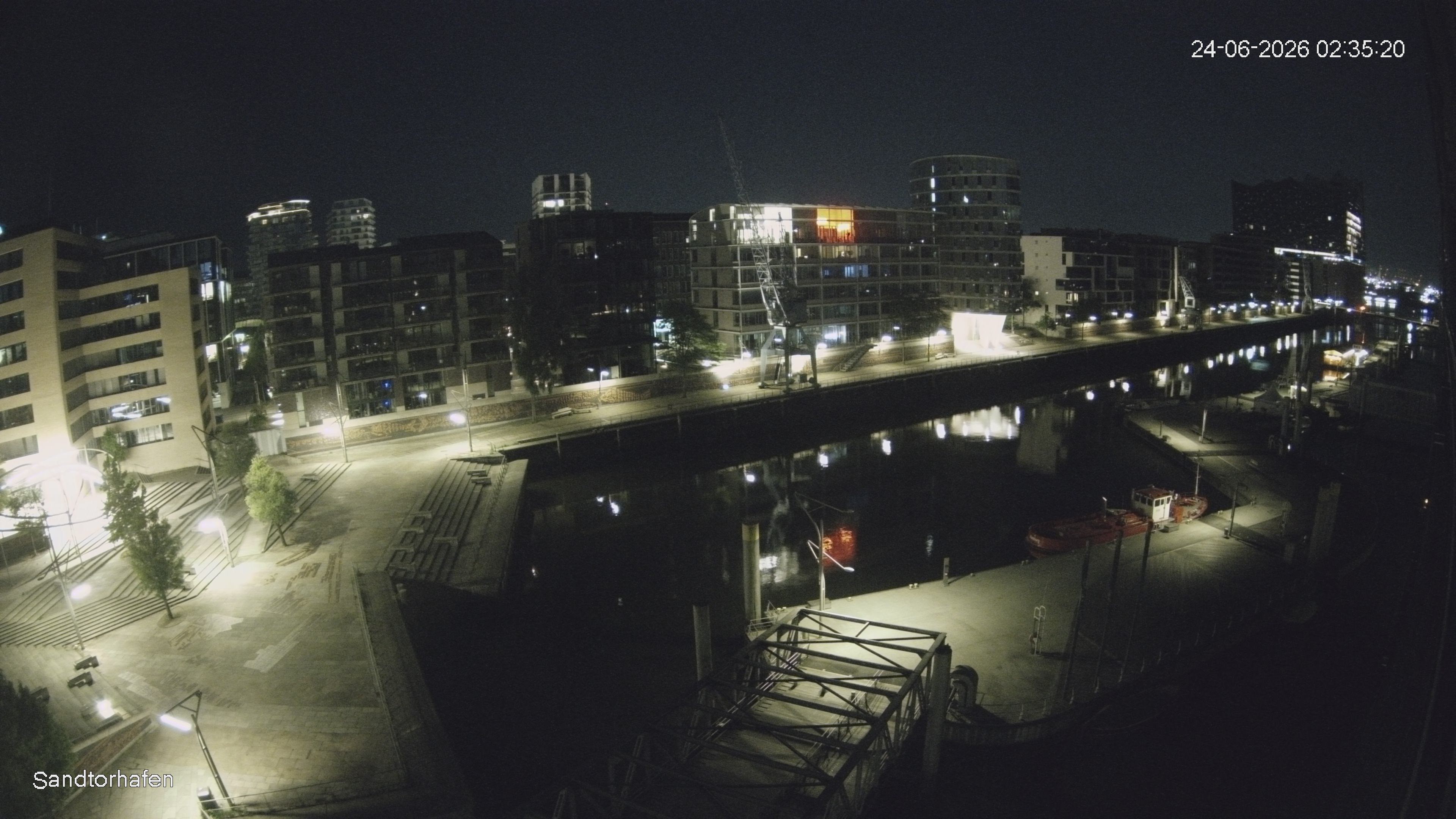Archiv Foto Webcam Hamburg: HafenCity und Elbphilharmonie