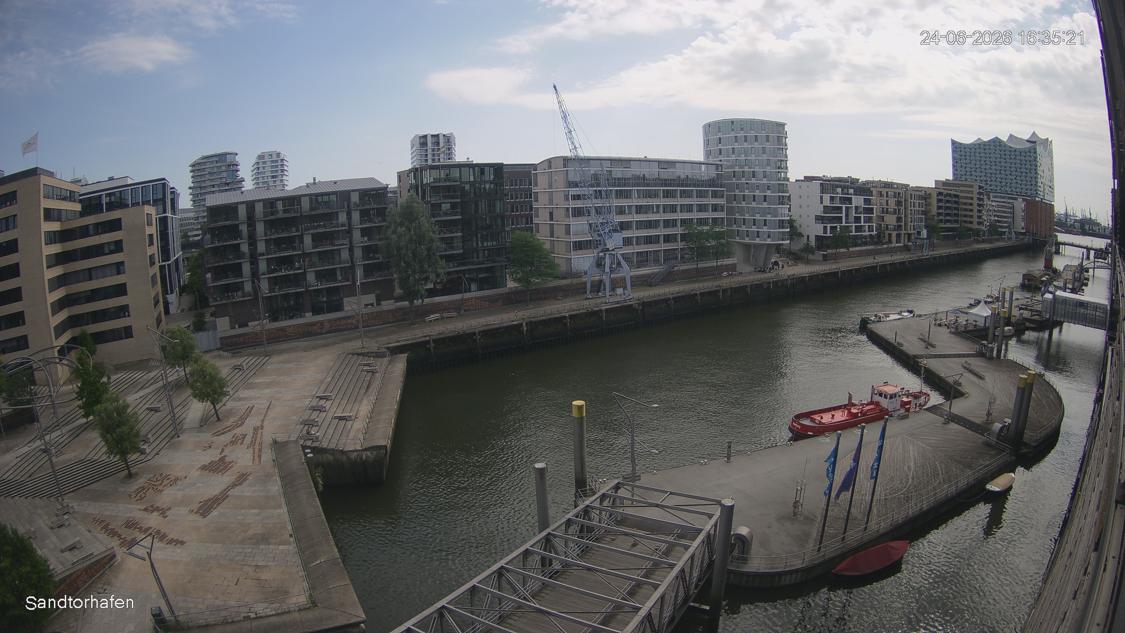 Archiv Foto Webcam Hamburg: HafenCity und Elbphilharmonie