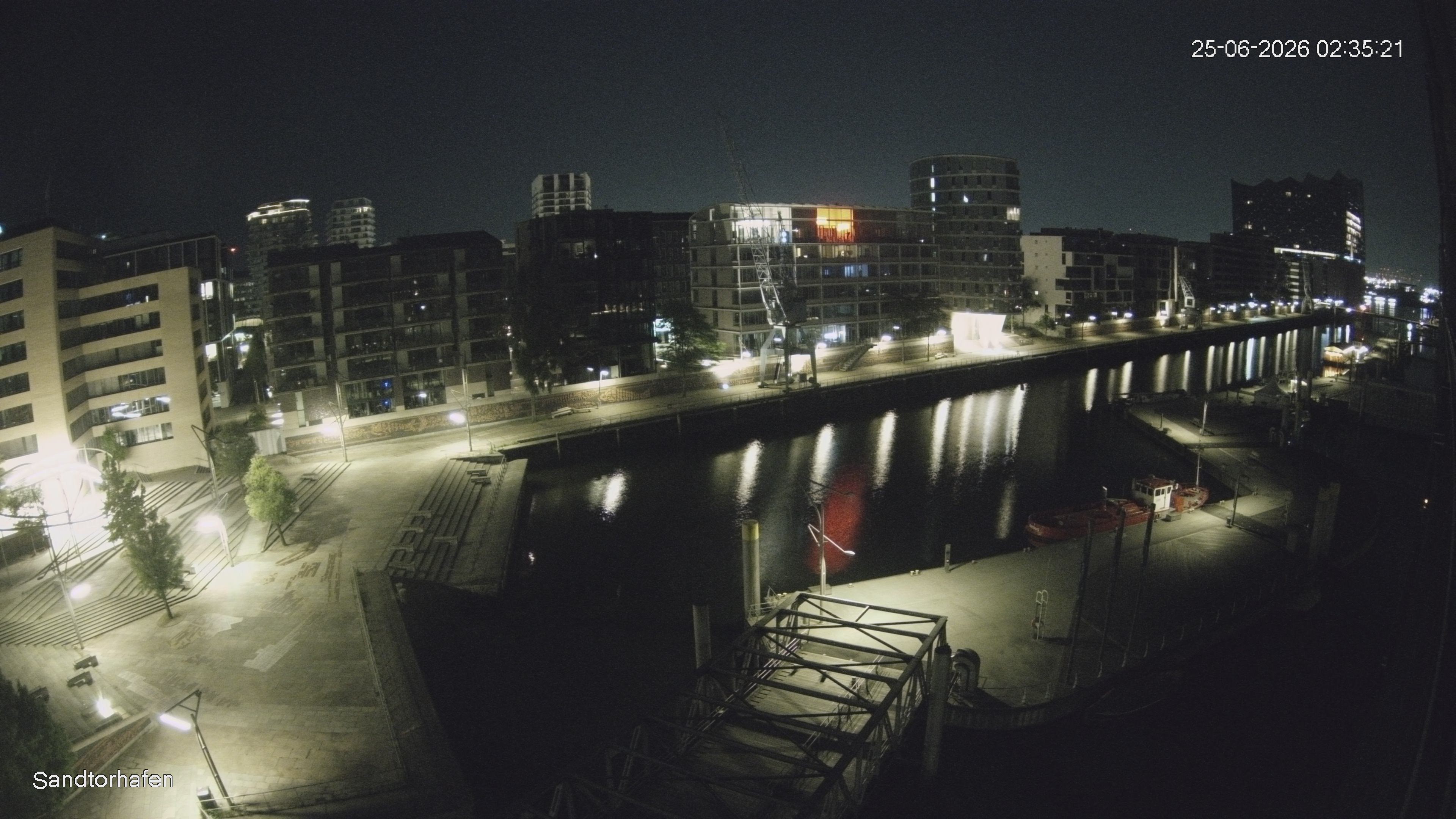 Archiv Foto Webcam Hamburg: HafenCity und Elbphilharmonie