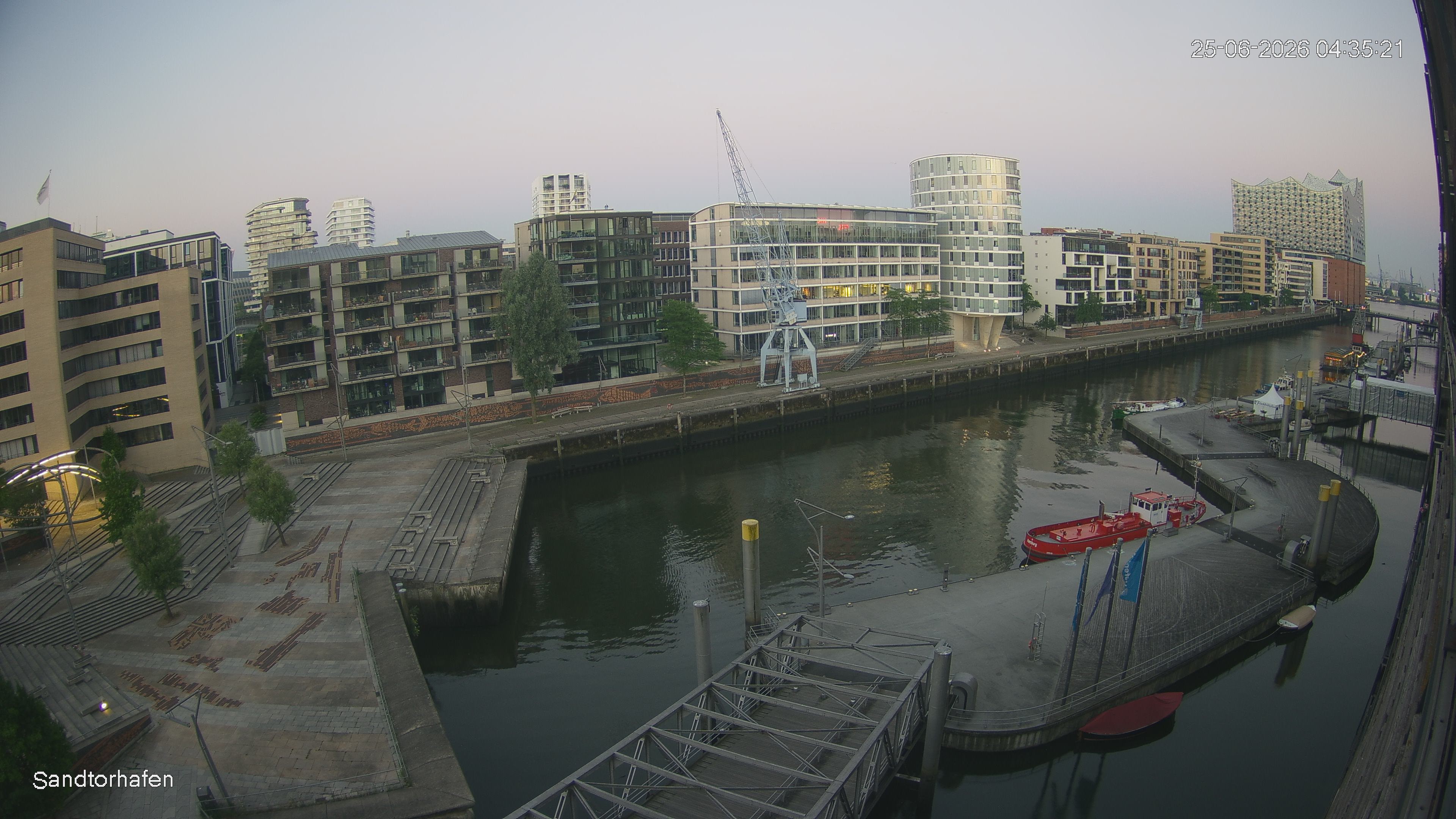 Archiv Foto Webcam Hamburg: HafenCity und Elbphilharmonie