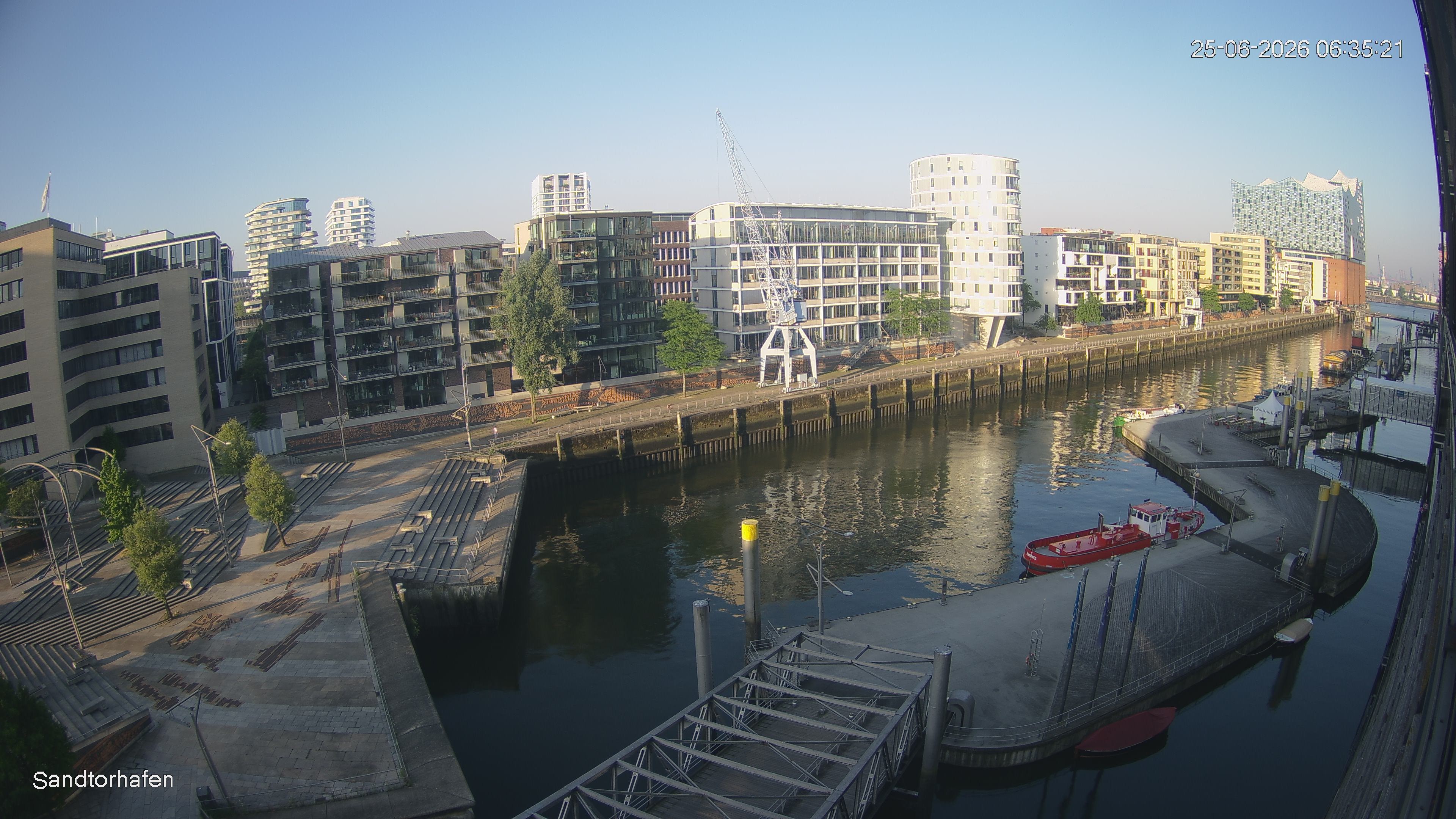Archived image Webcam Harbour Hall Hamburg