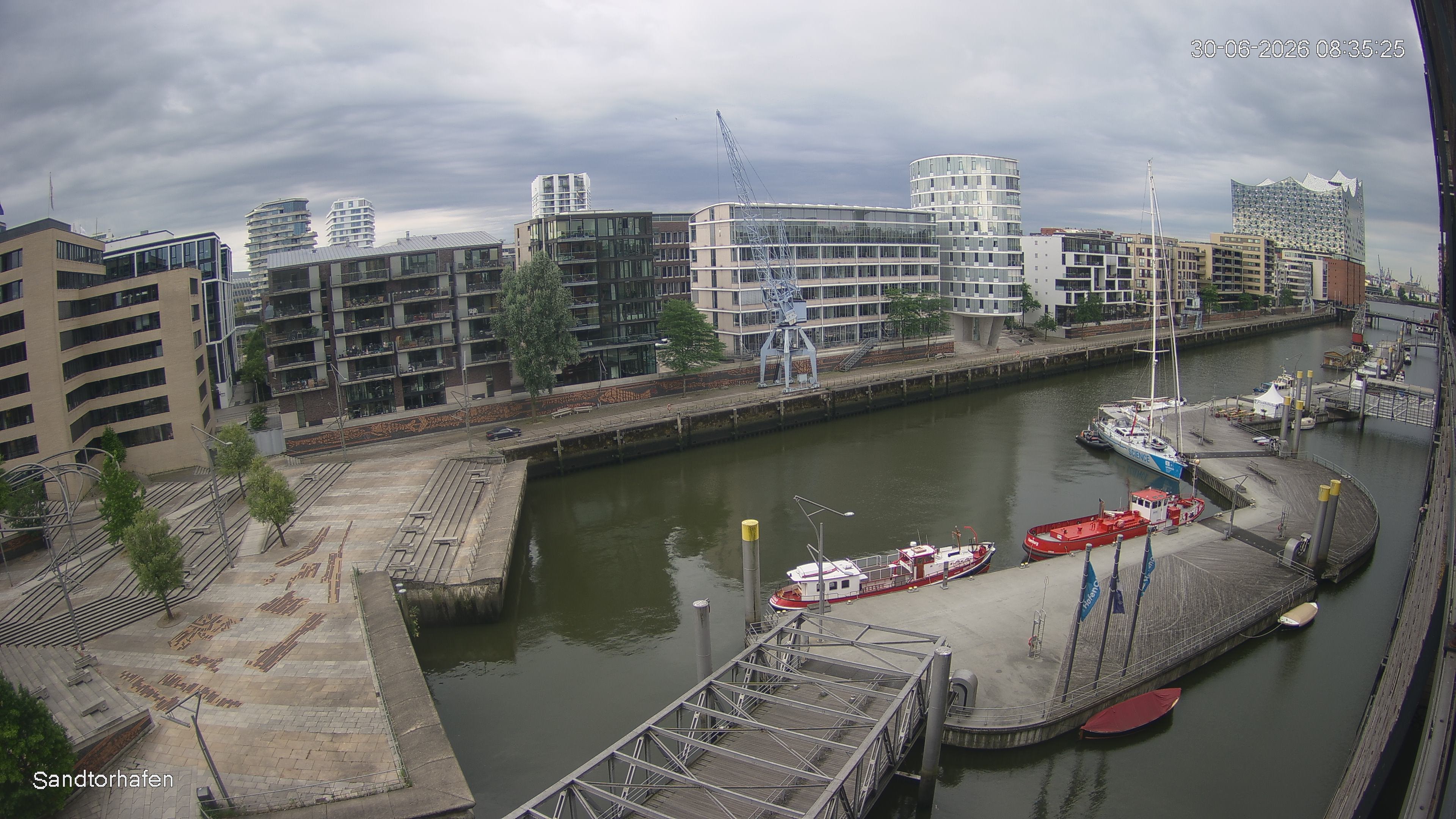 Archiv Foto Webcam Hamburg: HafenCity und Elbphilharmonie