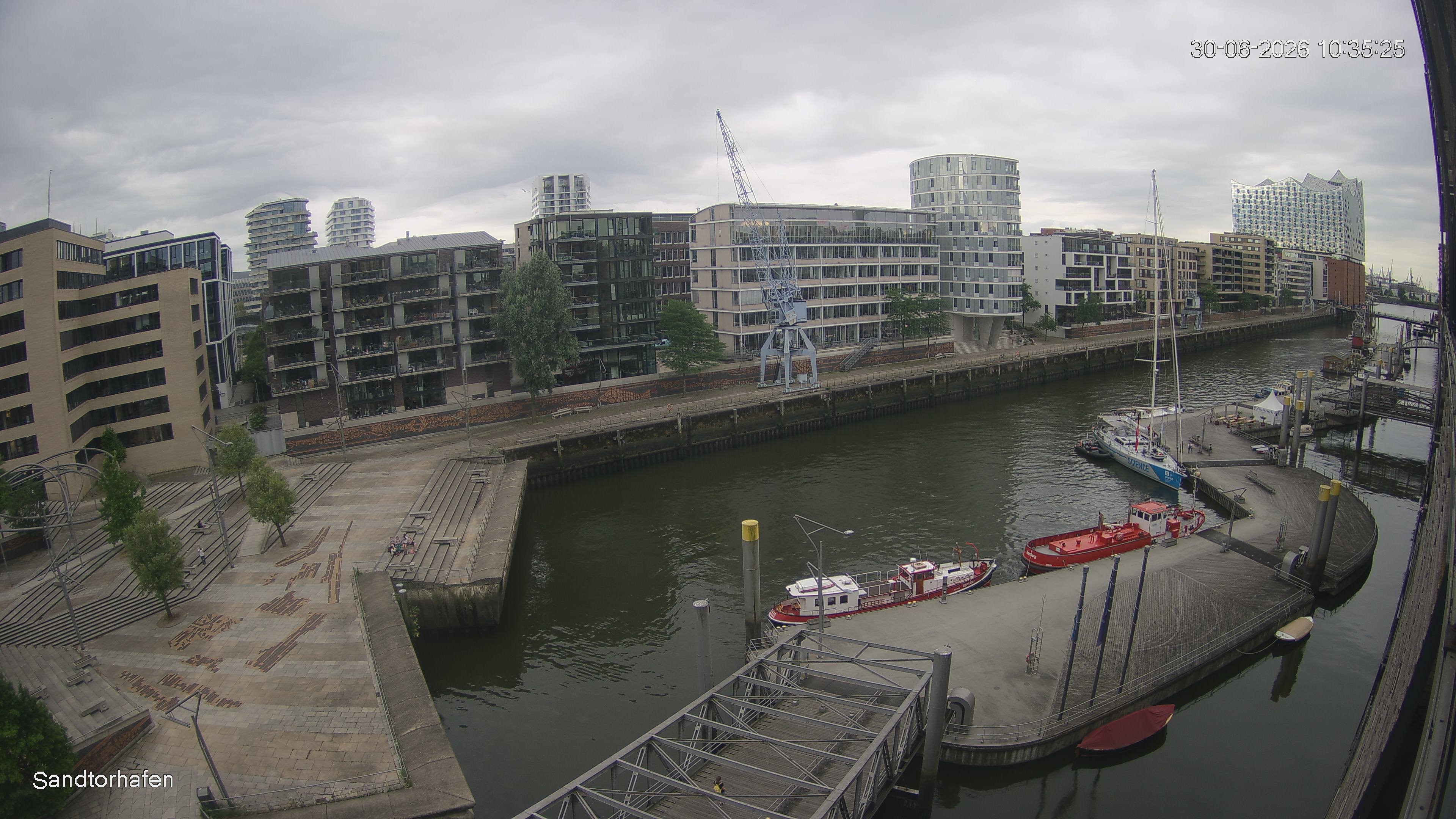 Archiv Foto Webcam Hamburg: HafenCity und Elbphilharmonie
