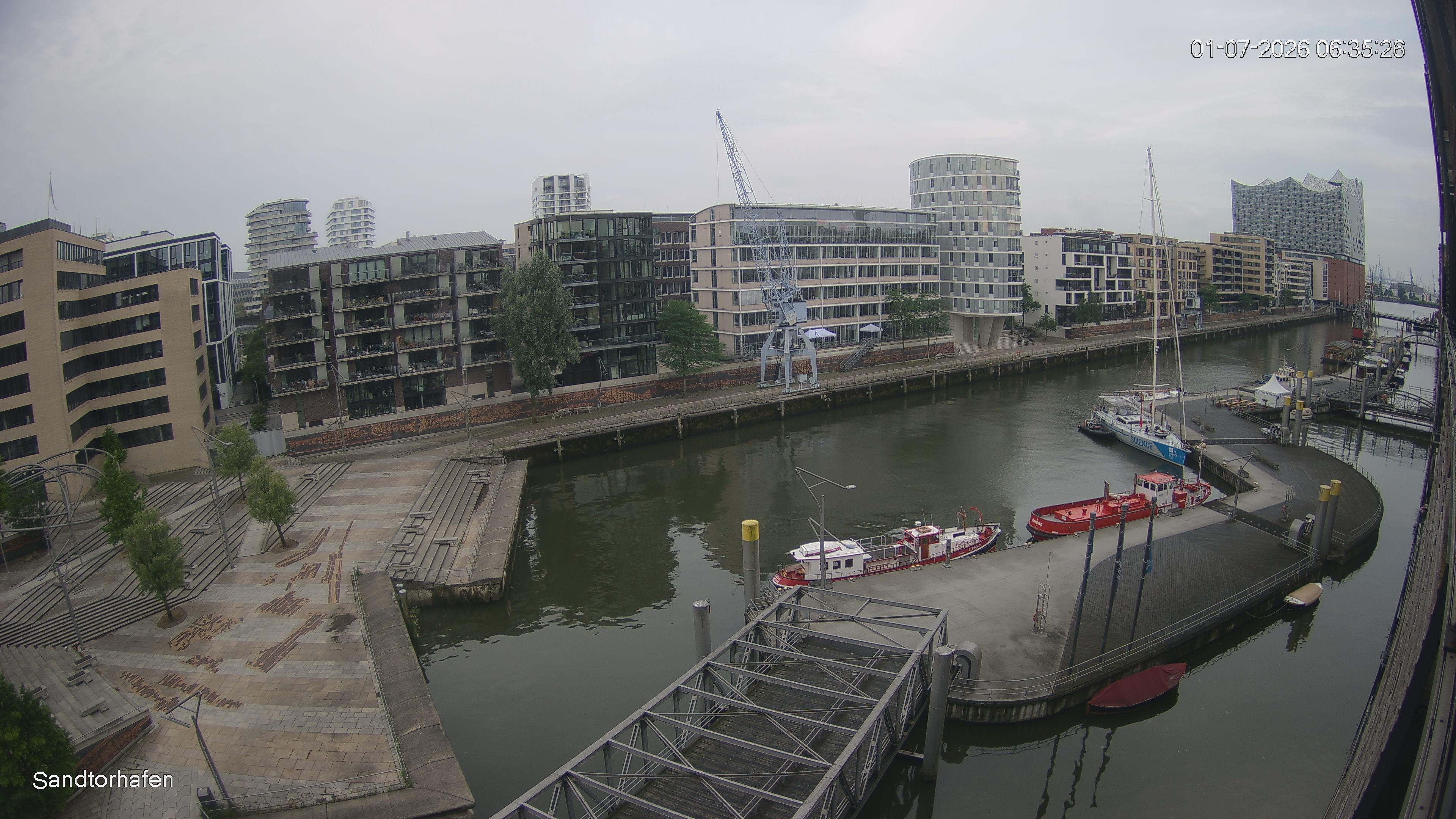 Archived image Webcam Harbour Hall Hamburg