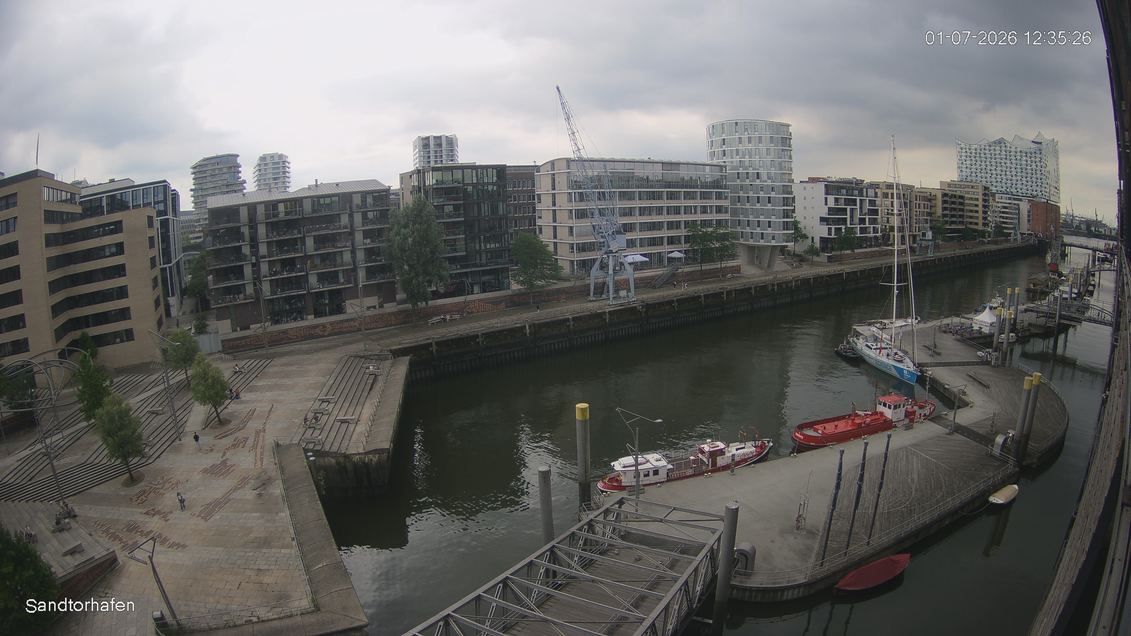 Archived image Webcam Harbour Hall Hamburg