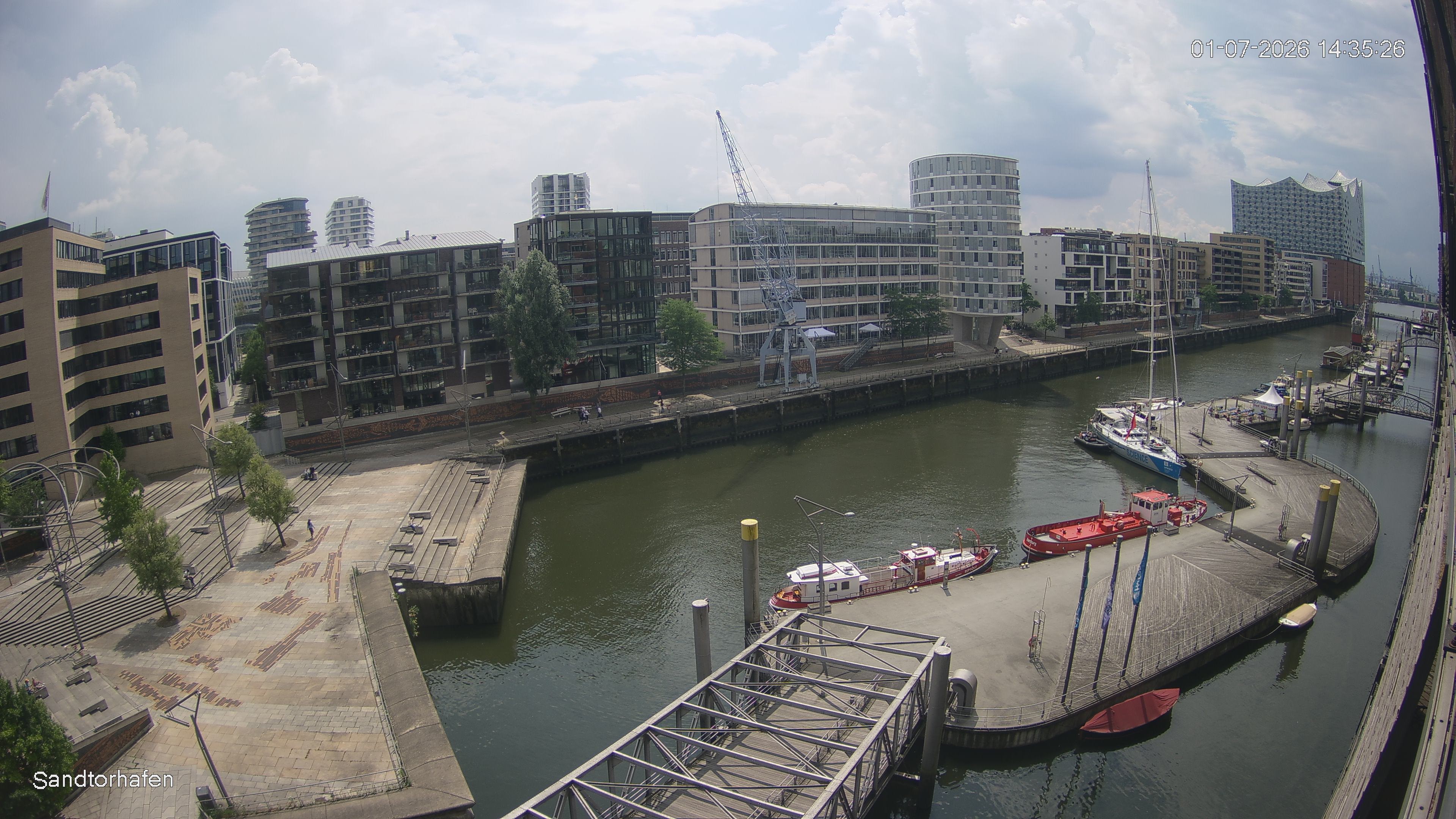 Archived image Webcam Harbour Hall Hamburg