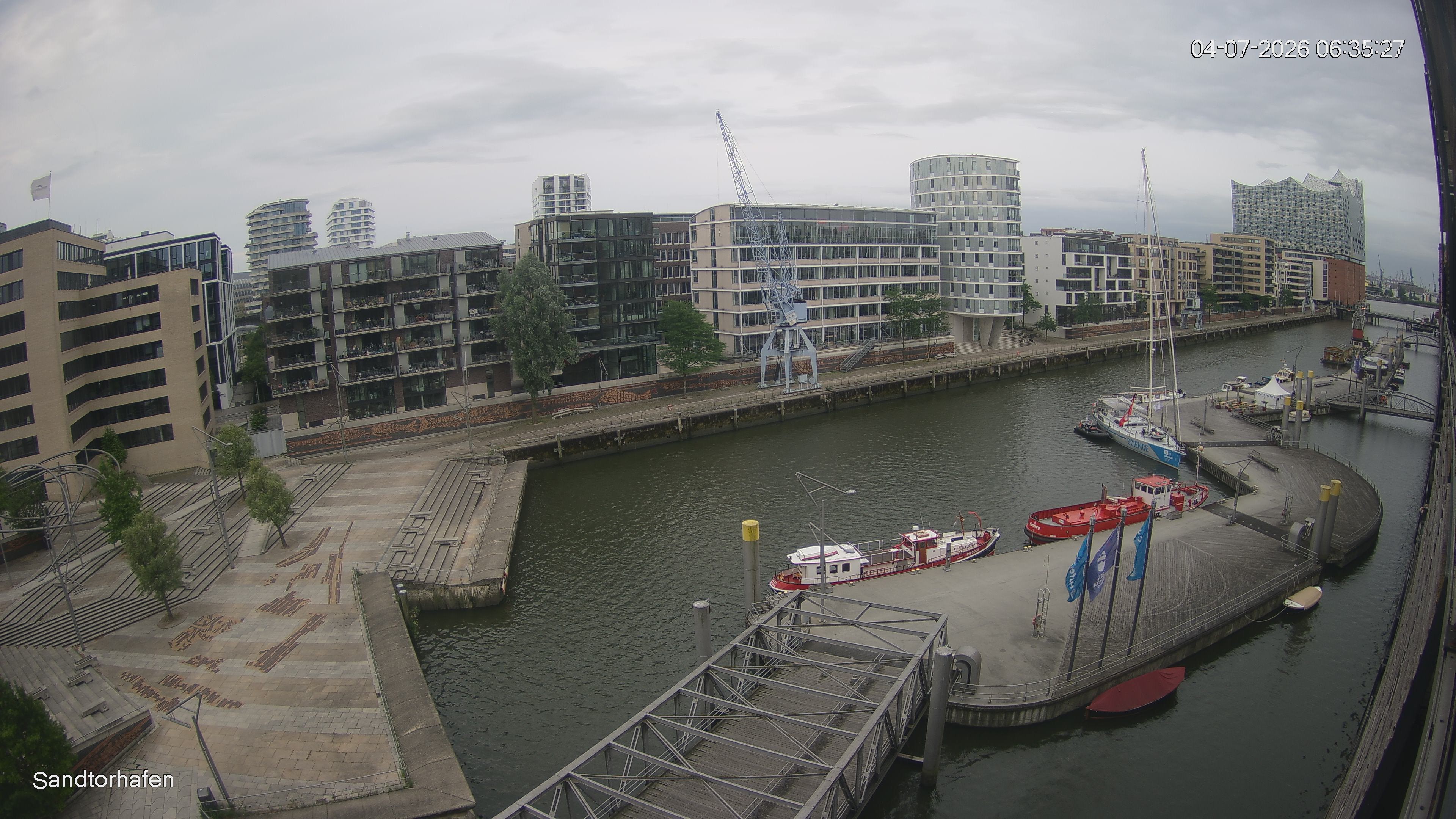 Archiv Foto Webcam Hamburg: HafenCity und Elbphilharmonie