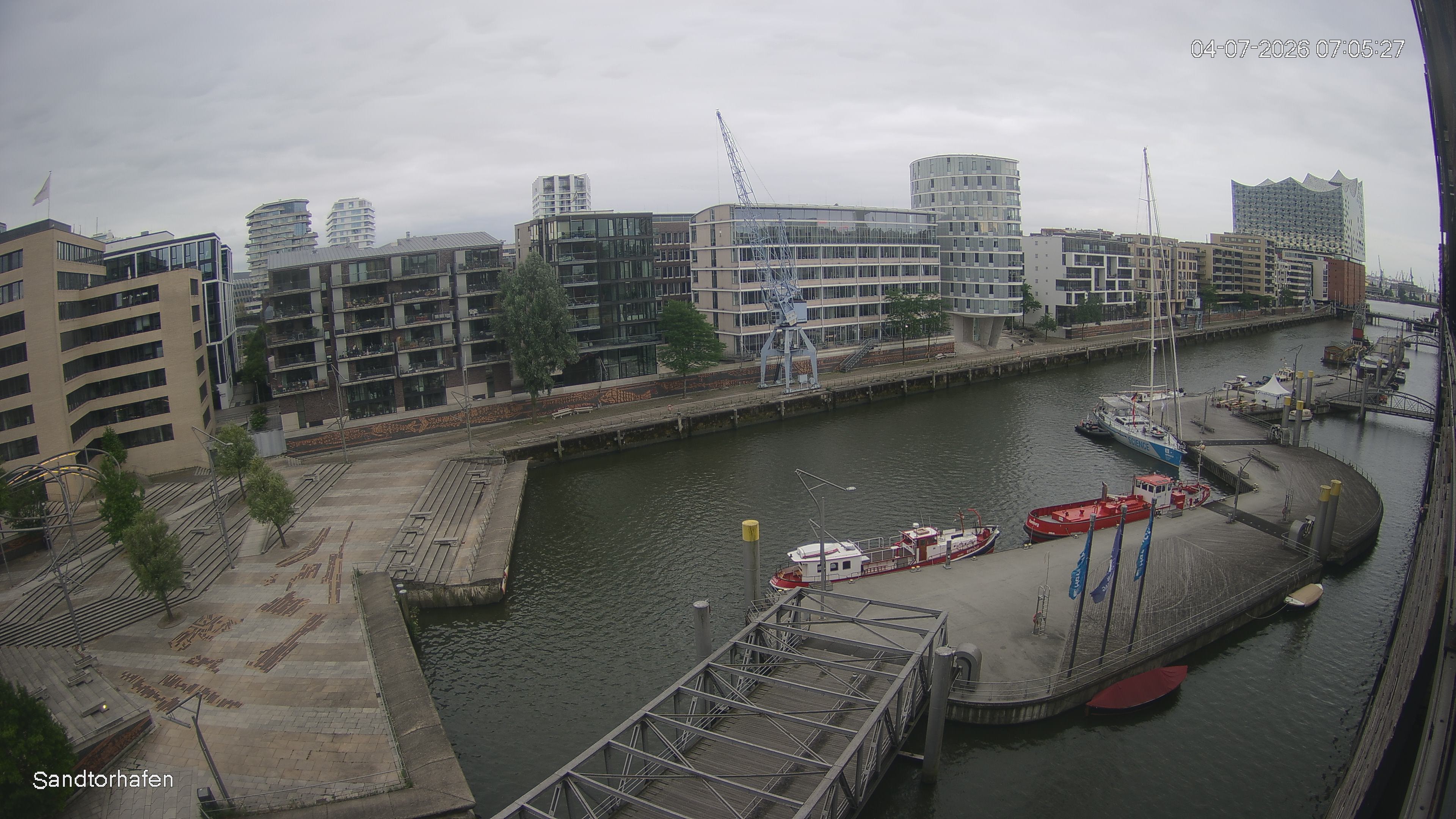 Archiv Foto Webcam Hamburg: HafenCity und Elbphilharmonie
