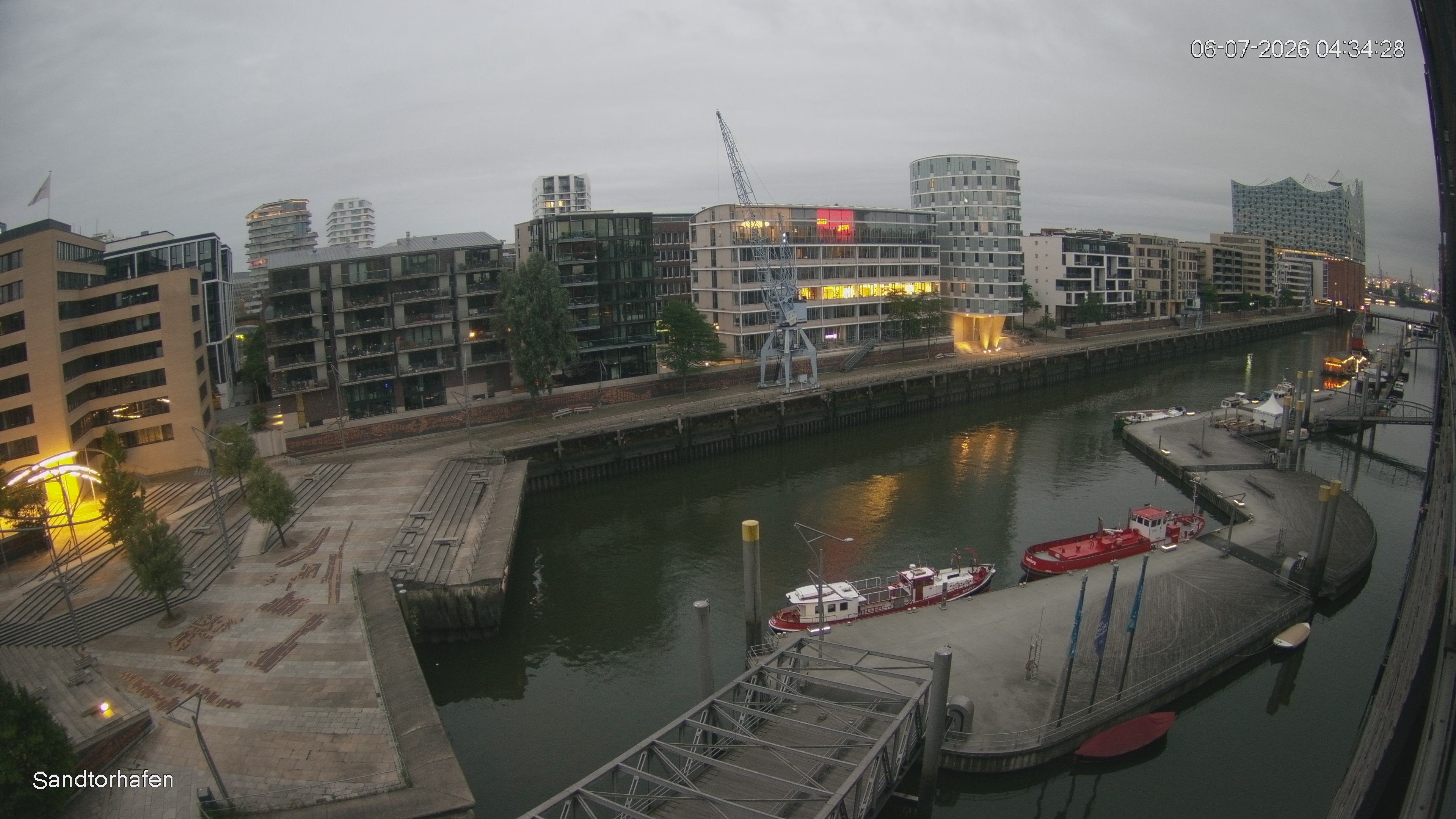 Archiv Foto Webcam Hamburg: HafenCity und Elbphilharmonie