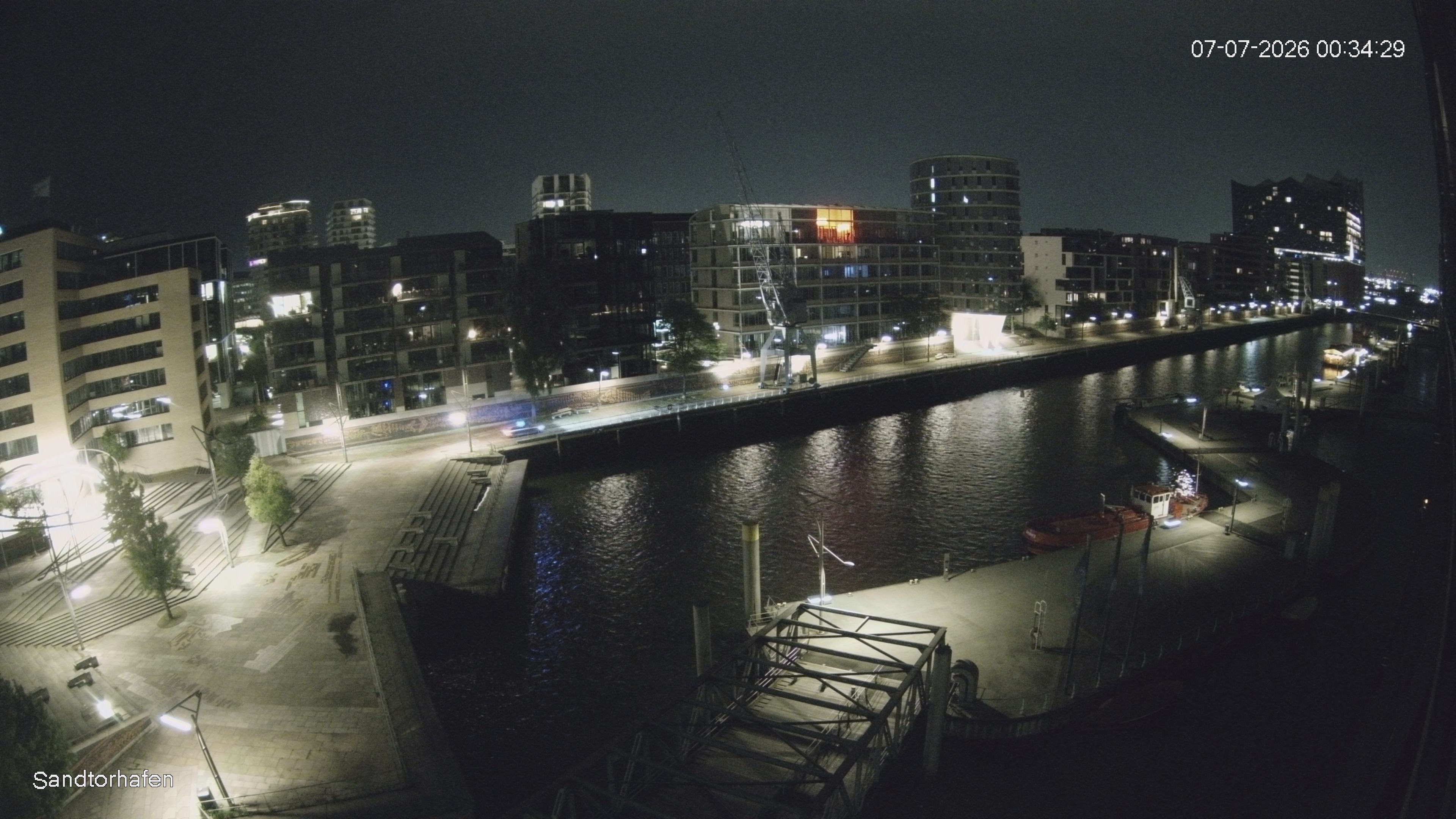Archiv Foto Webcam Hamburg: HafenCity und Elbphilharmonie