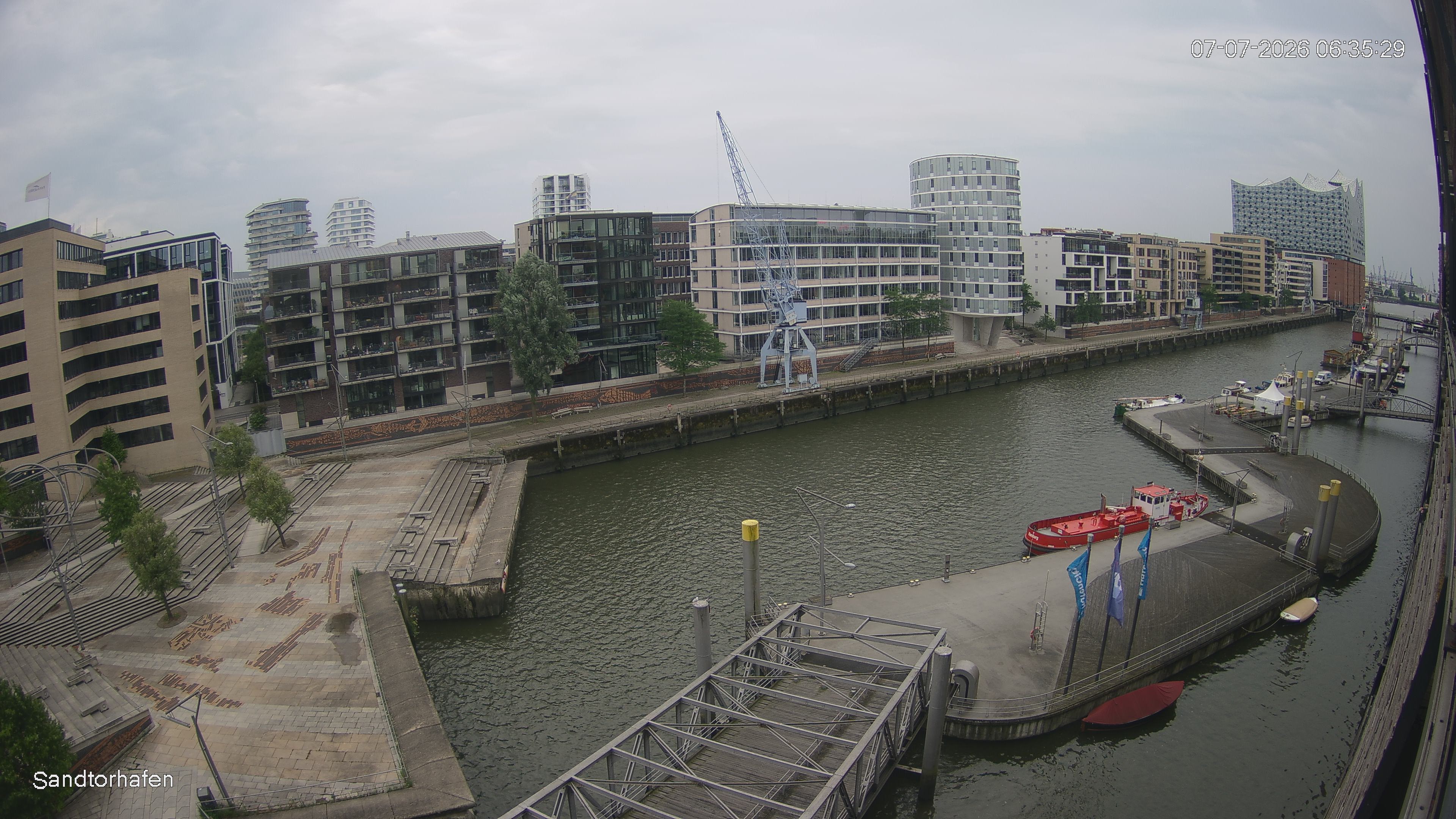 Archiv Foto Webcam Hamburg: HafenCity und Elbphilharmonie