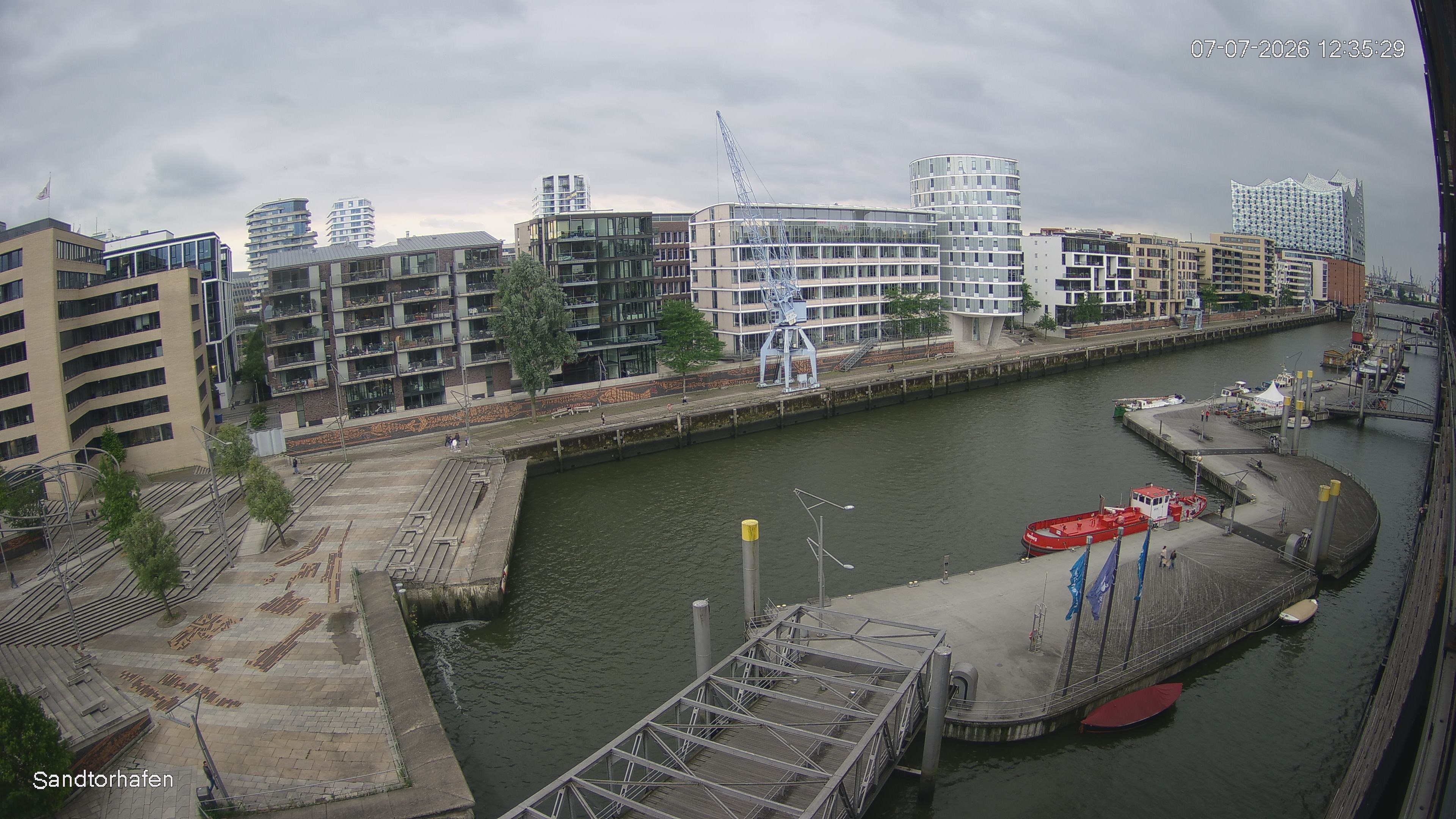 Archiv Foto Webcam Hamburg: HafenCity und Elbphilharmonie