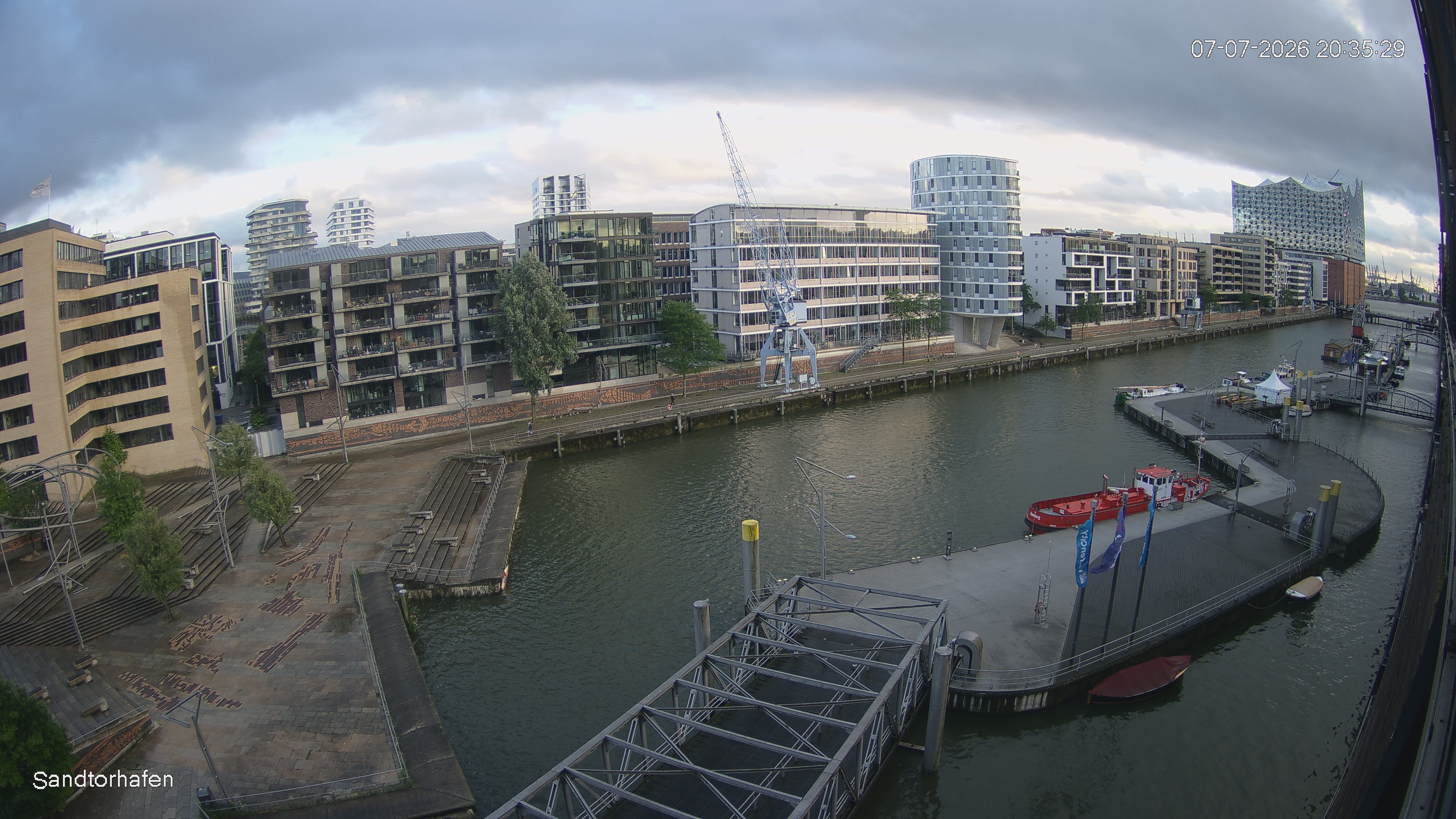 Archiv Foto Webcam Hamburg: HafenCity und Elbphilharmonie