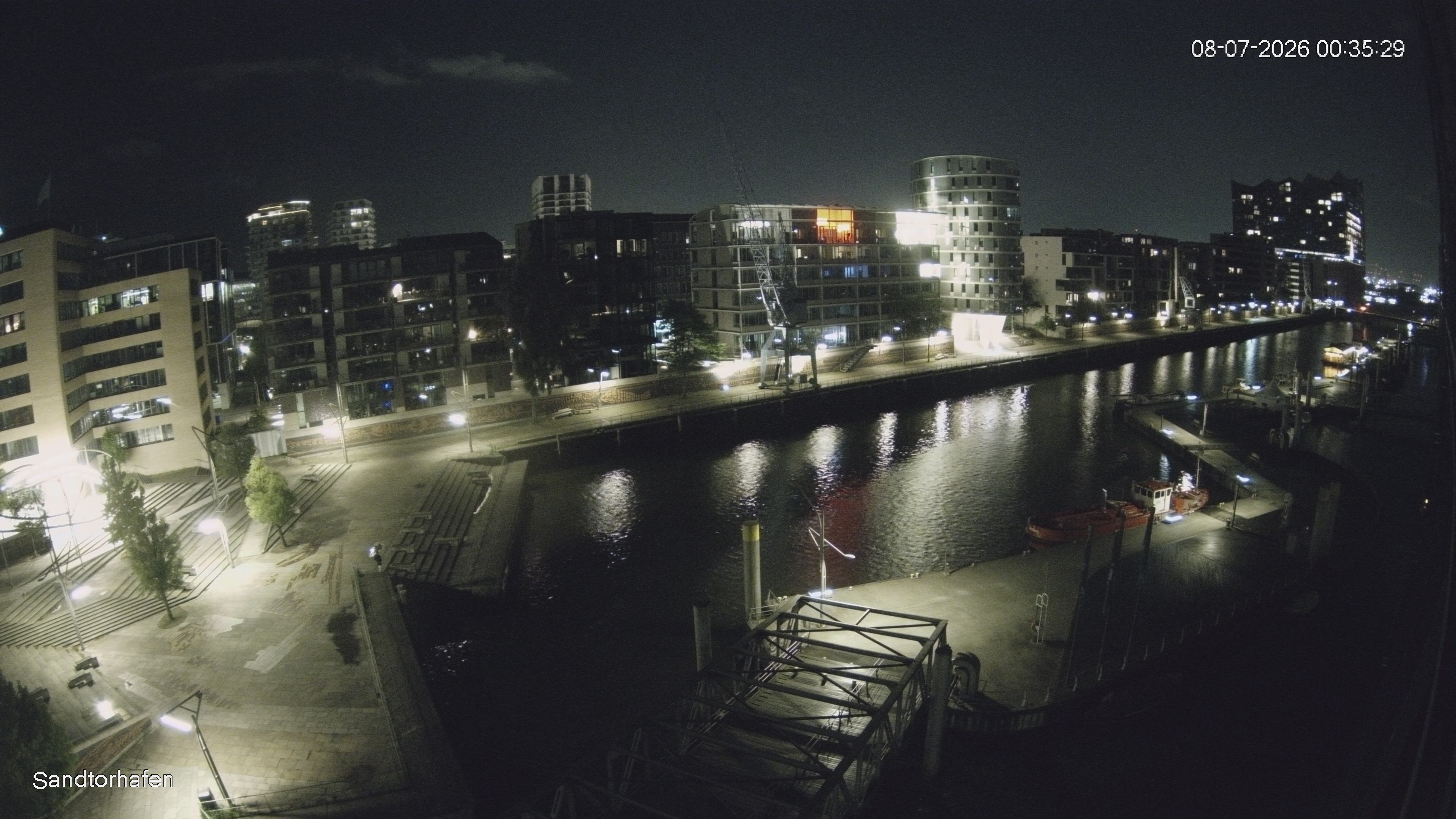 Archived image Webcam Harbour Hall Hamburg