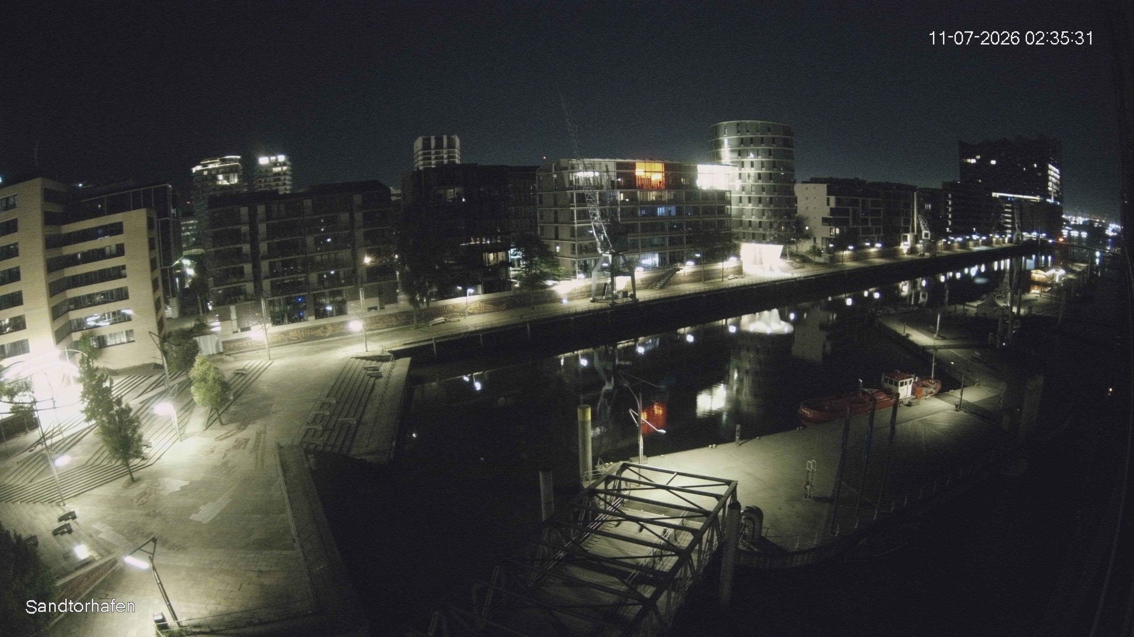 Archiv Foto Webcam Hamburg: HafenCity und Elbphilharmonie