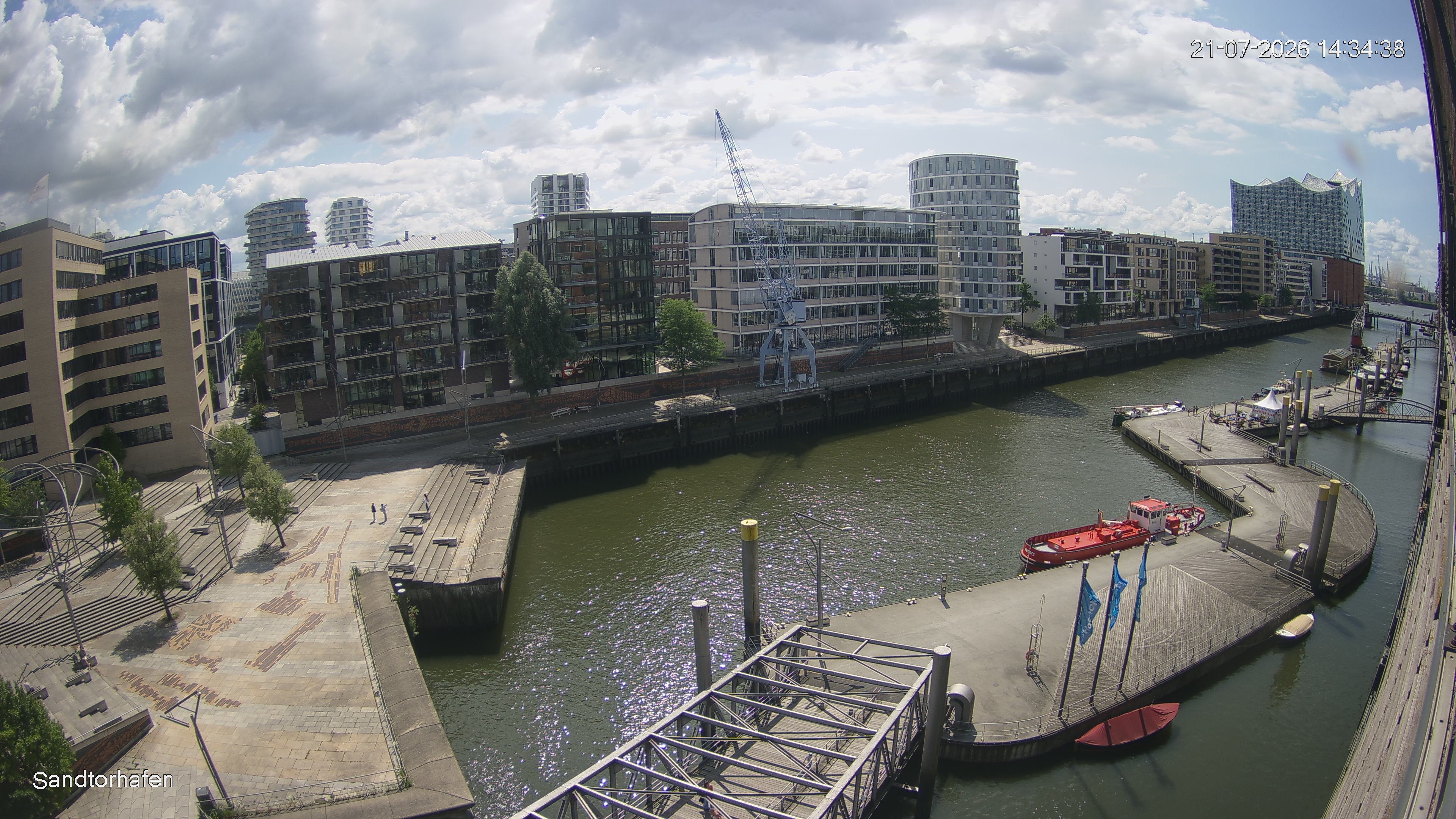 Archiv Foto Webcam Hamburg: HafenCity und Elbphilharmonie