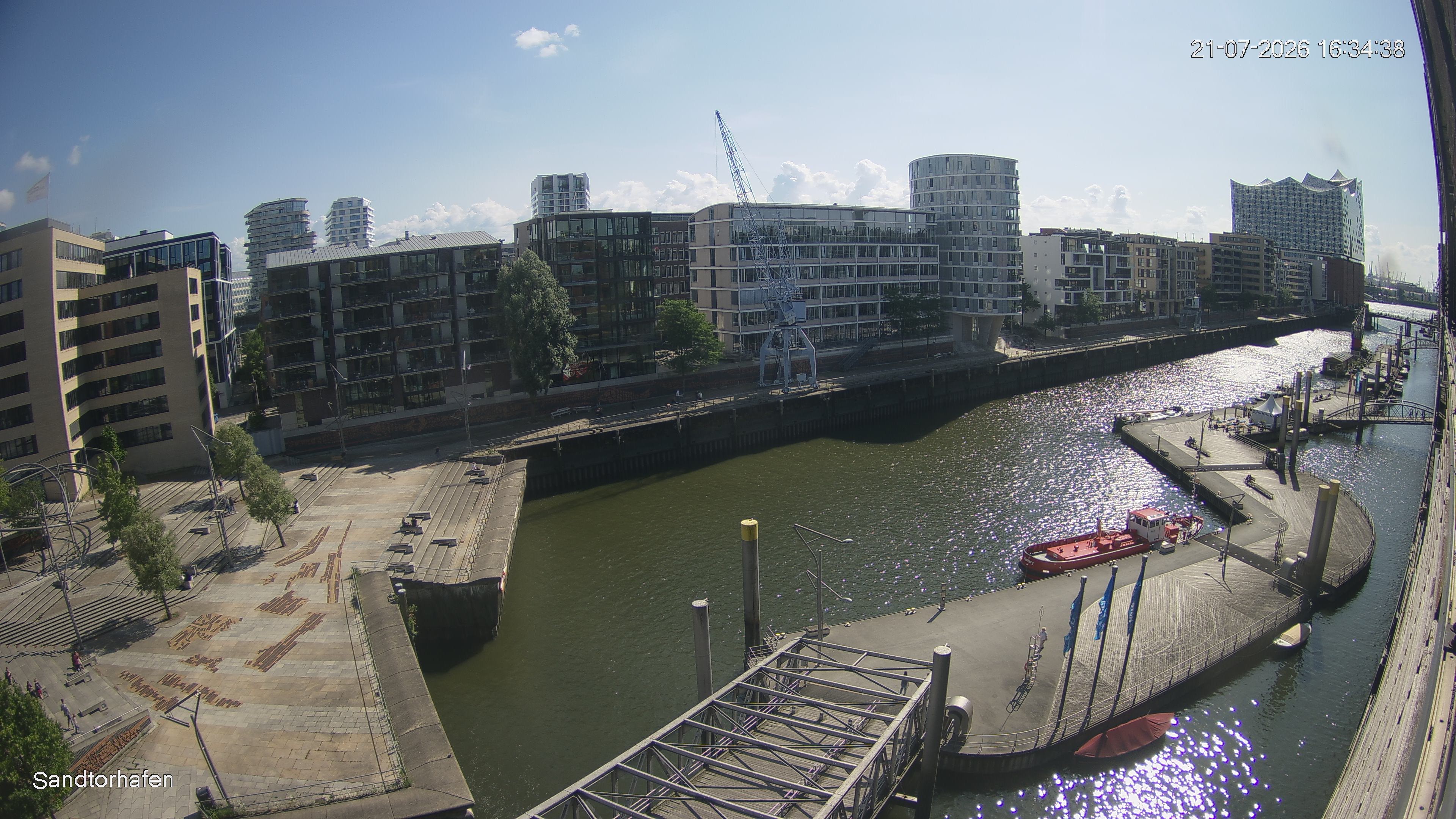 Archiv Foto Webcam Hamburg: HafenCity und Elbphilharmonie