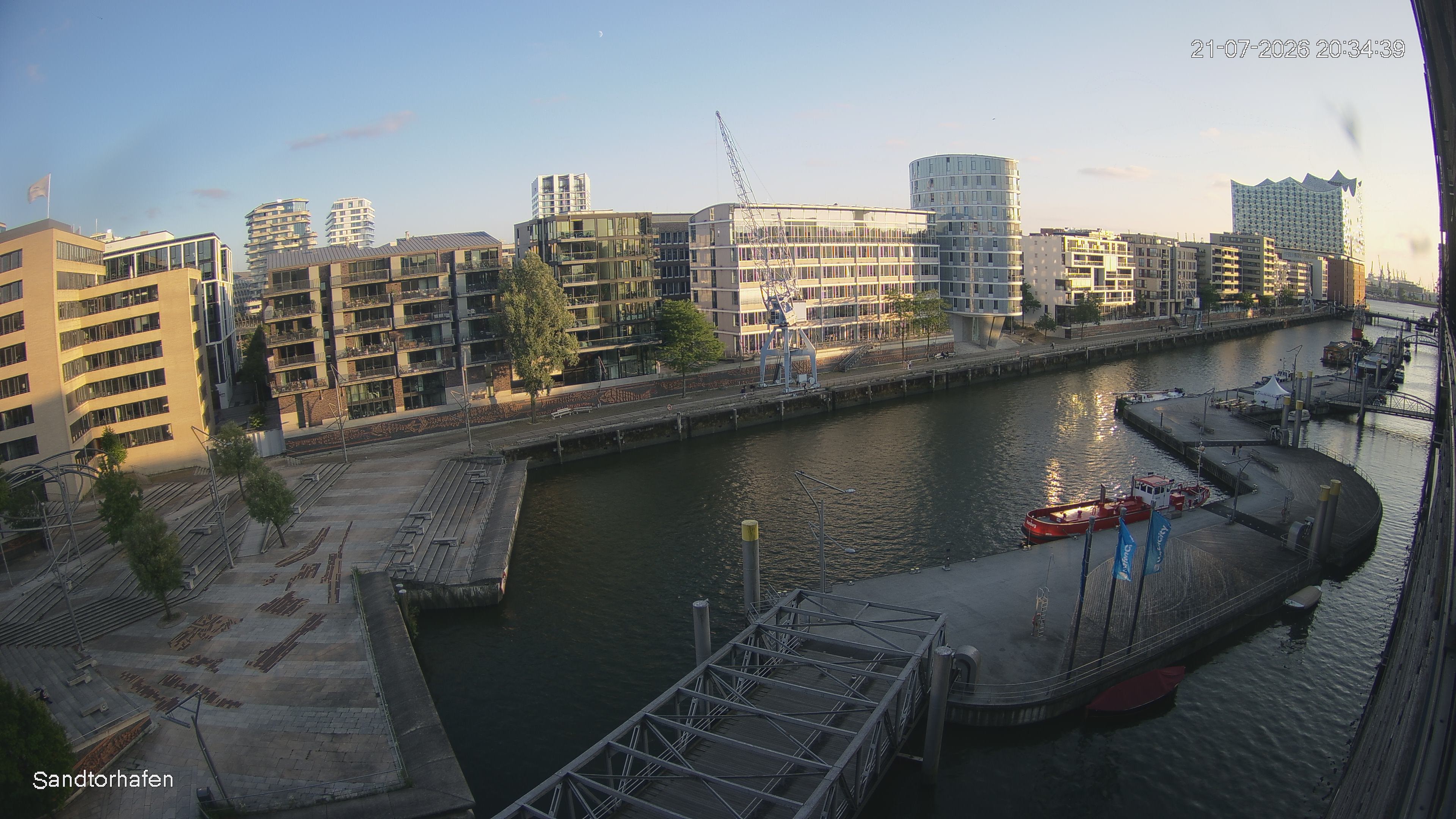 Archiv Foto Webcam Hamburg: HafenCity und Elbphilharmonie