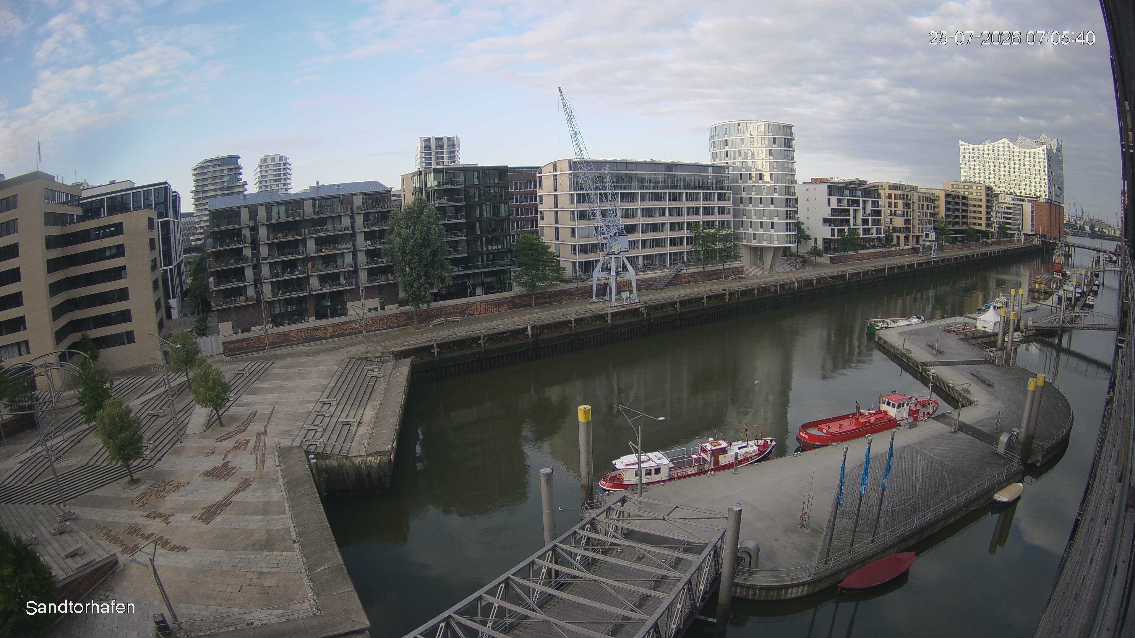 Archiv Foto Webcam Hamburg: HafenCity und Elbphilharmonie