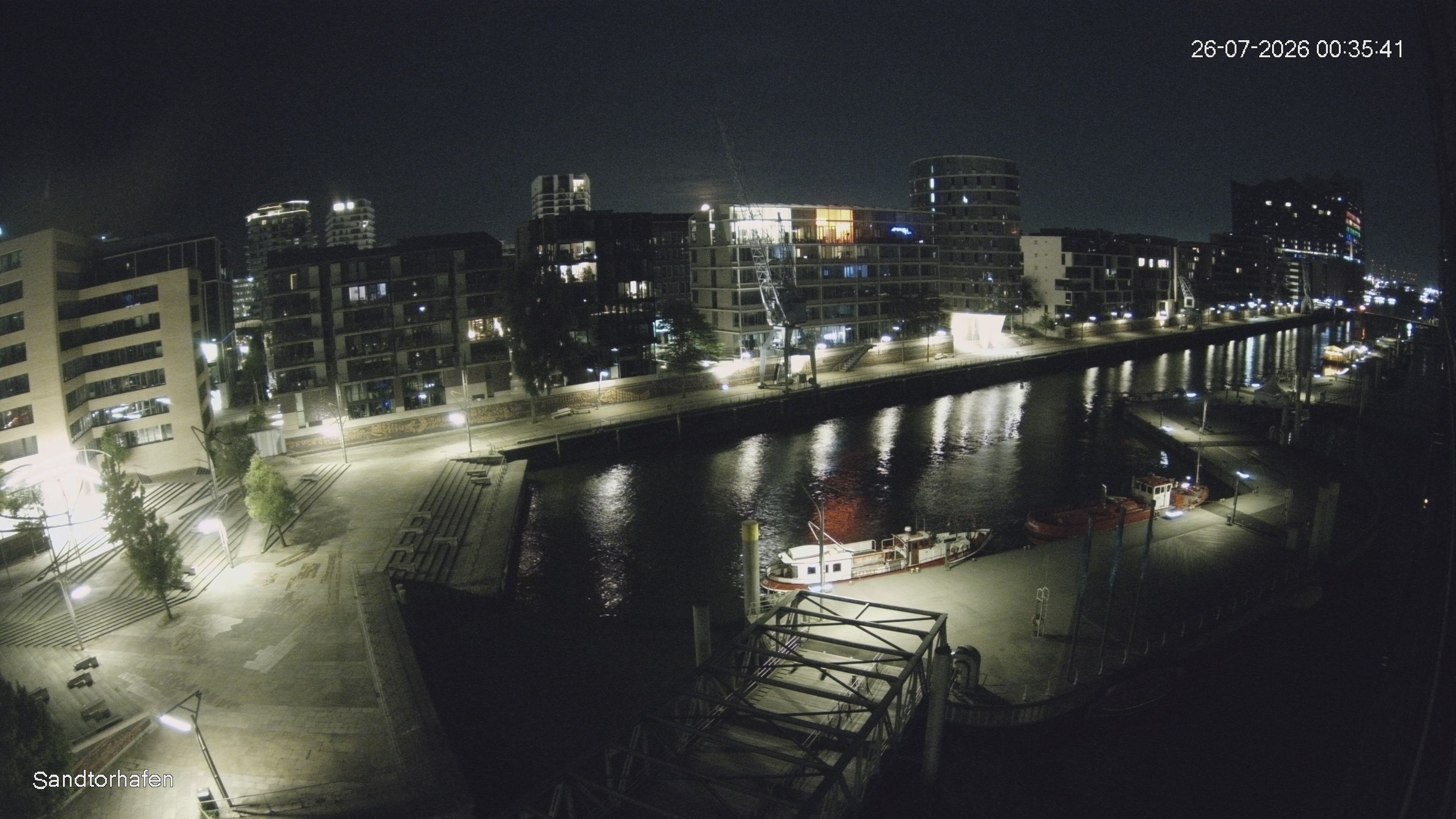 Archiv Foto Webcam Hamburg: HafenCity und Elbphilharmonie