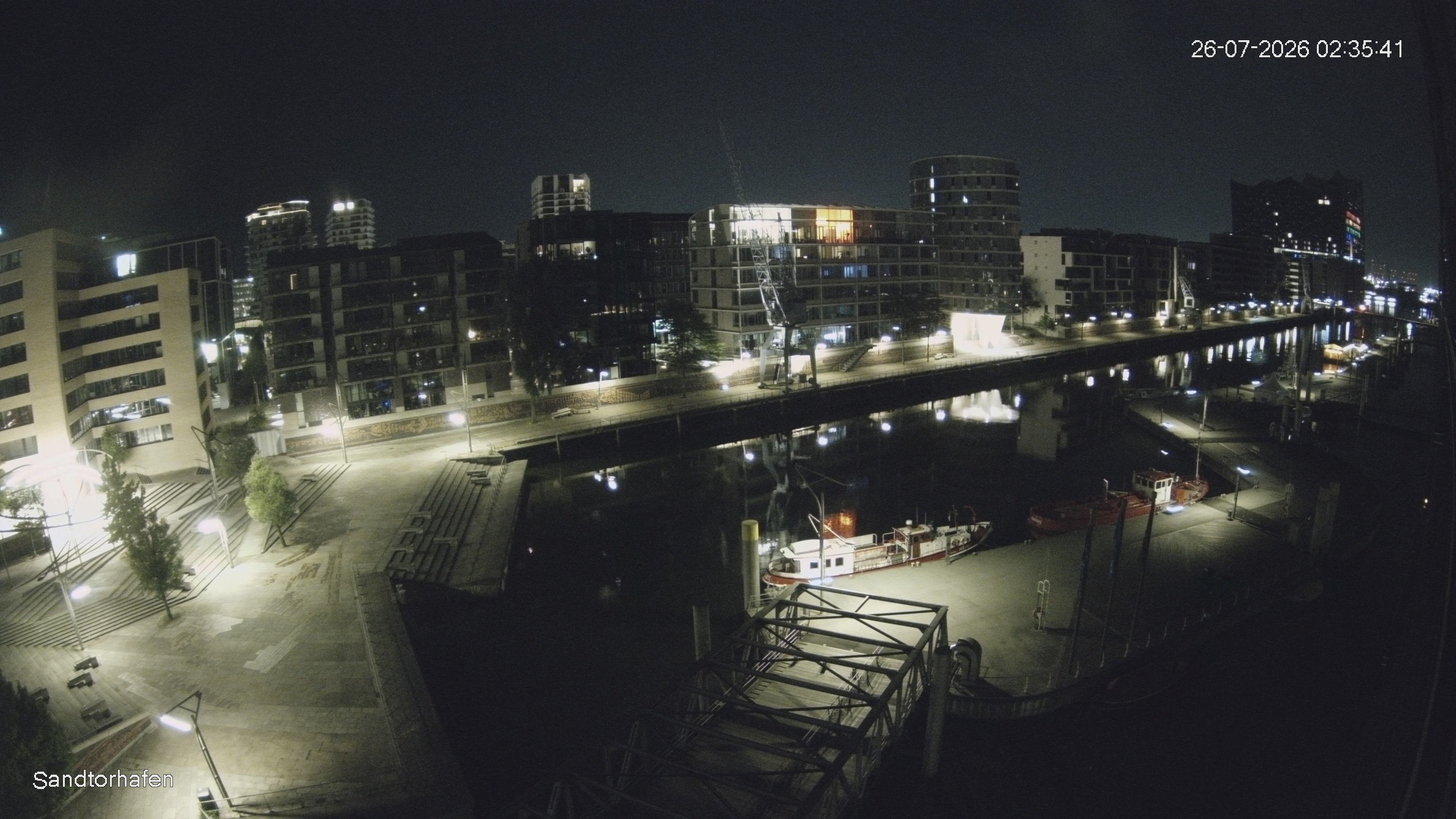 Archiv Foto Webcam Hamburg: HafenCity und Elbphilharmonie