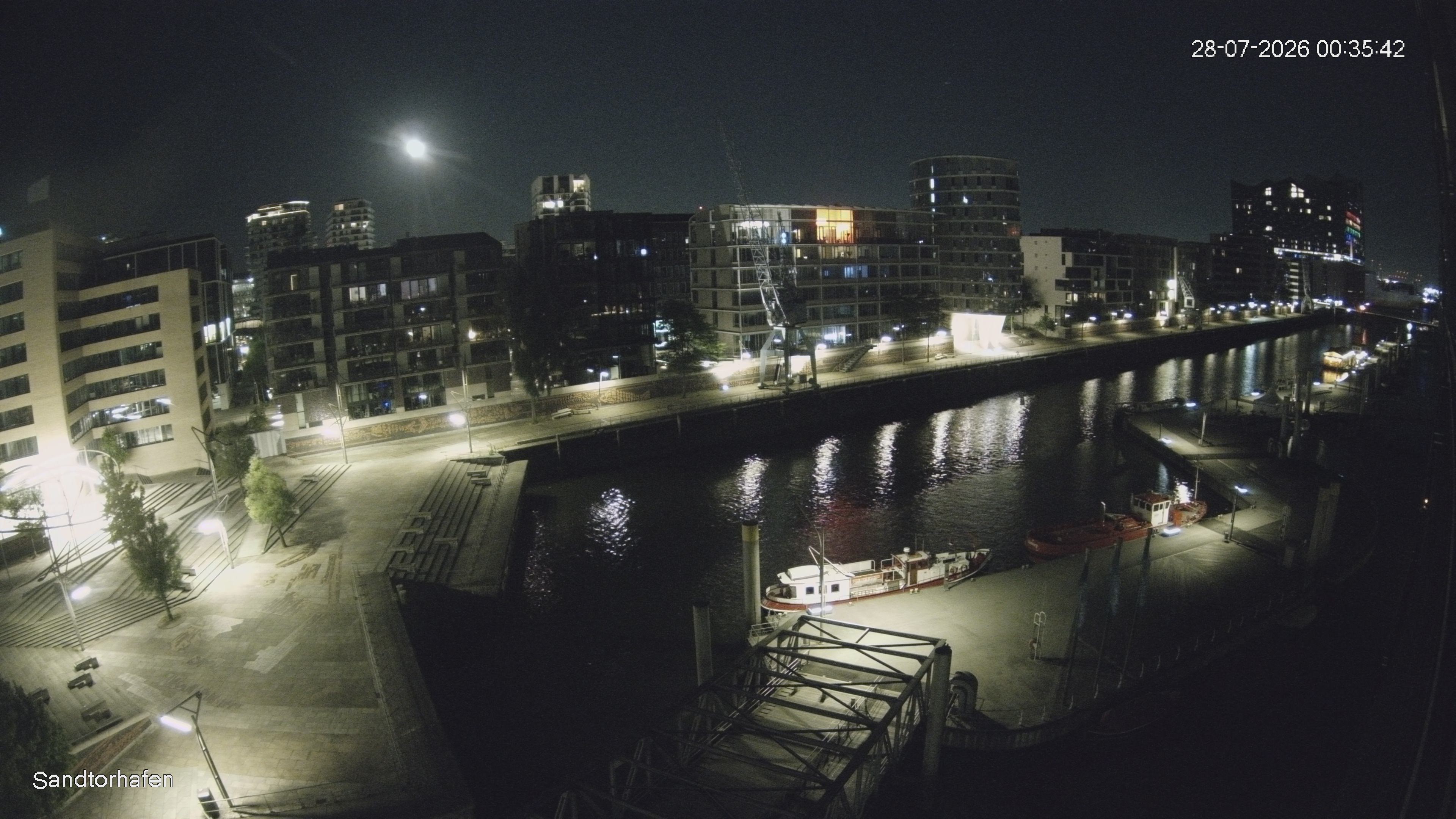 Archived image Webcam Harbour Hall Hamburg